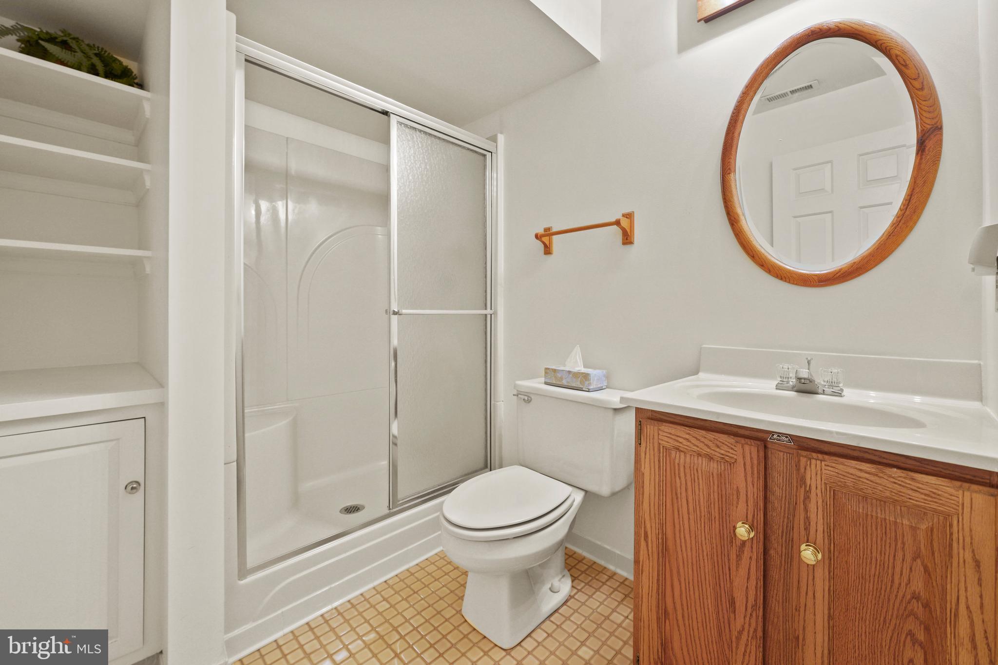 OAK SPRINGS - Residential