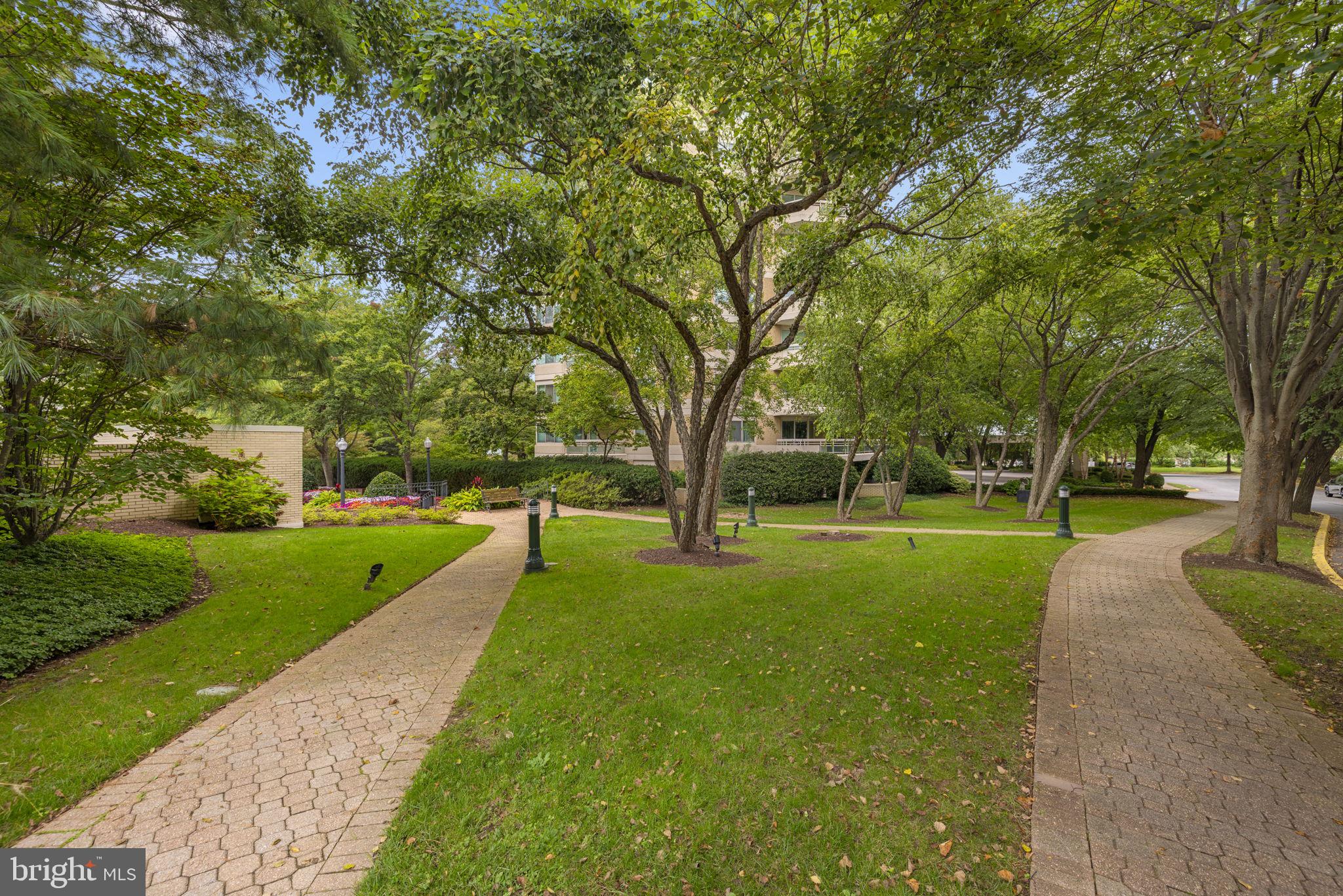 SOMERSET HOUSE - Residential