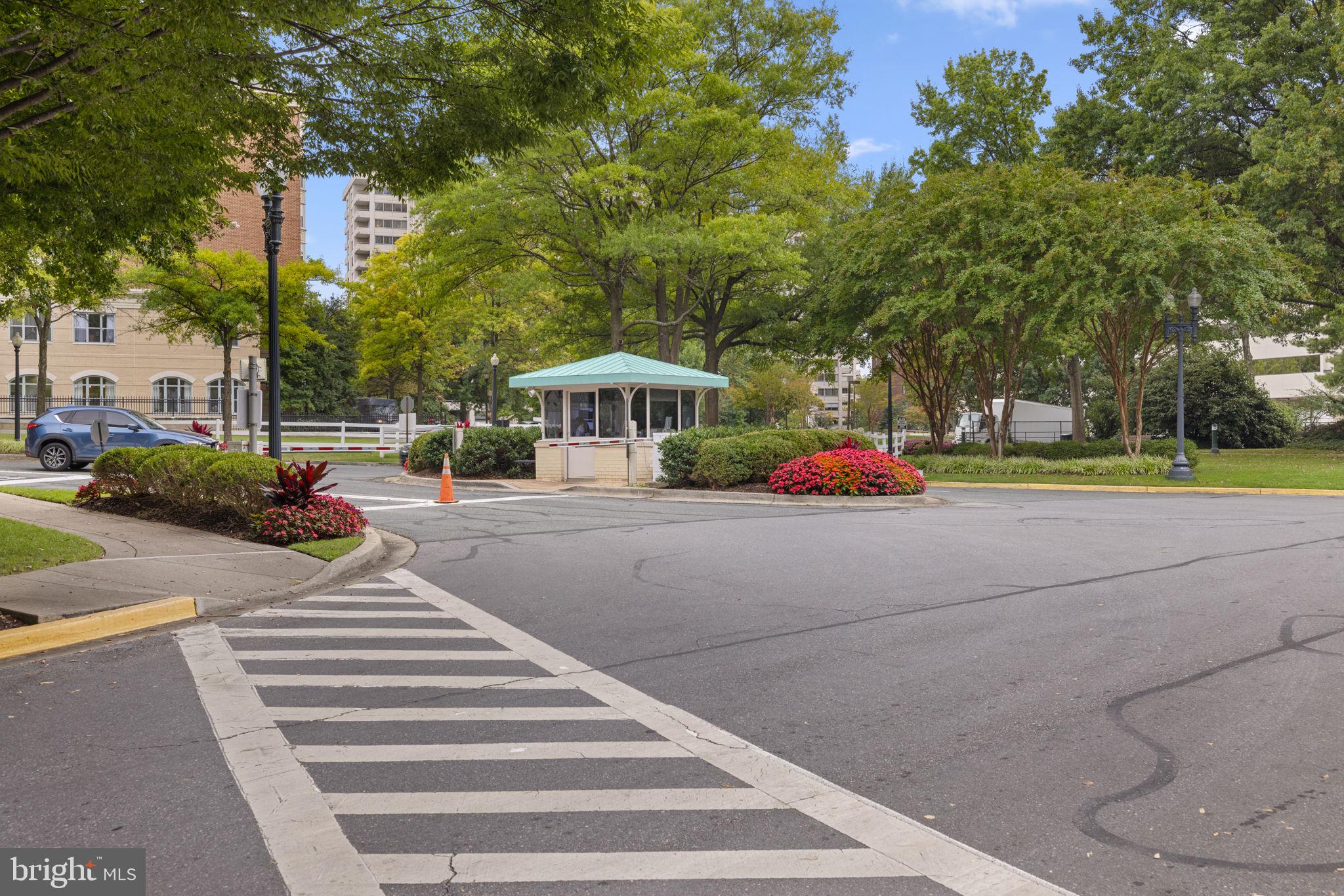 SOMERSET HOUSE - Residential
