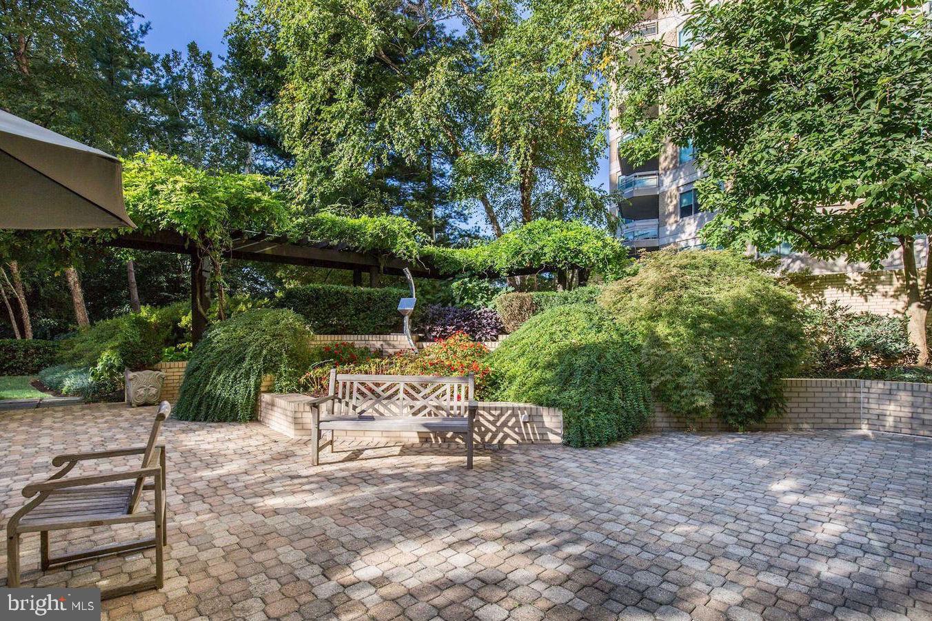 SOMERSET HOUSE - Residential