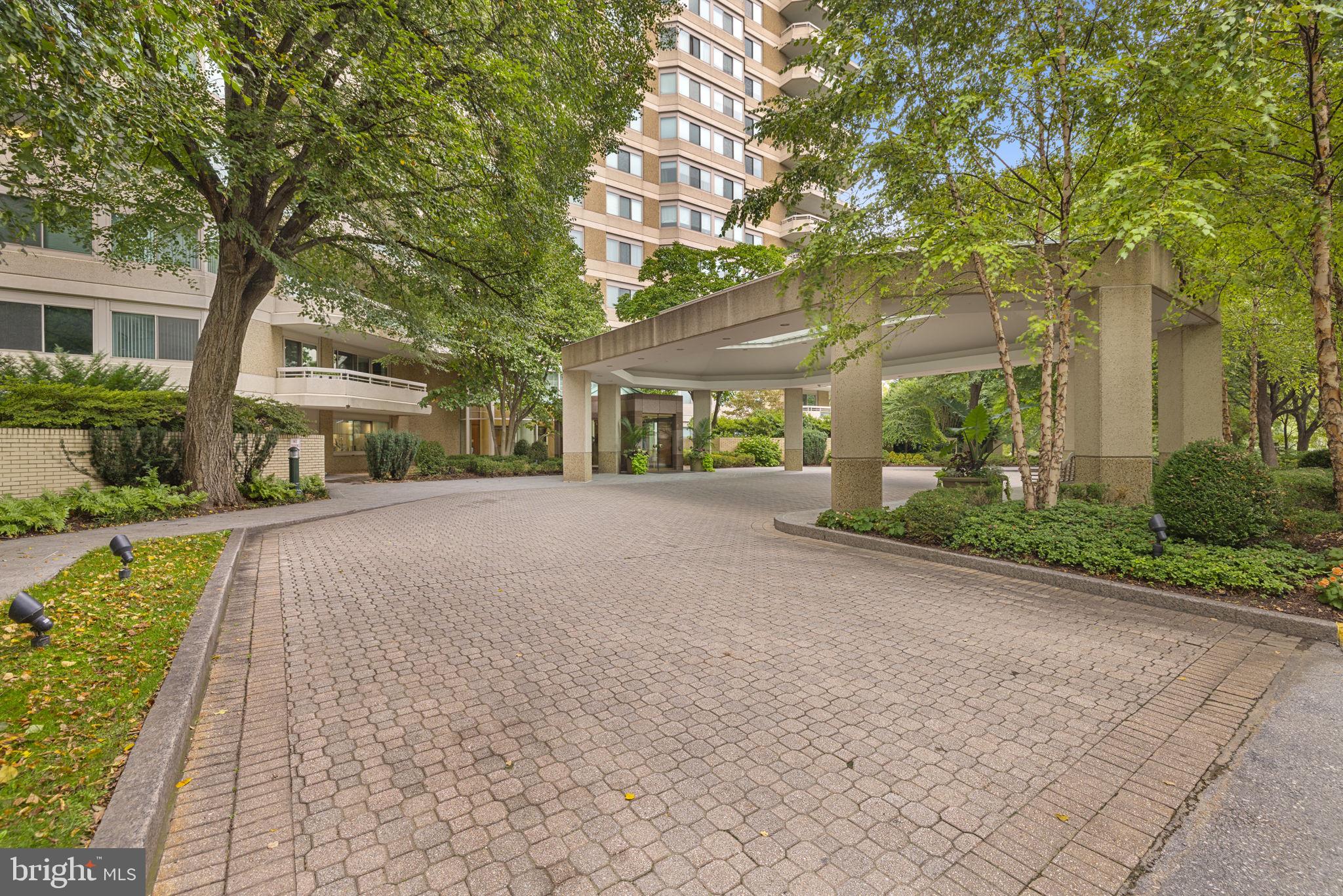 SOMERSET HOUSE - Residential