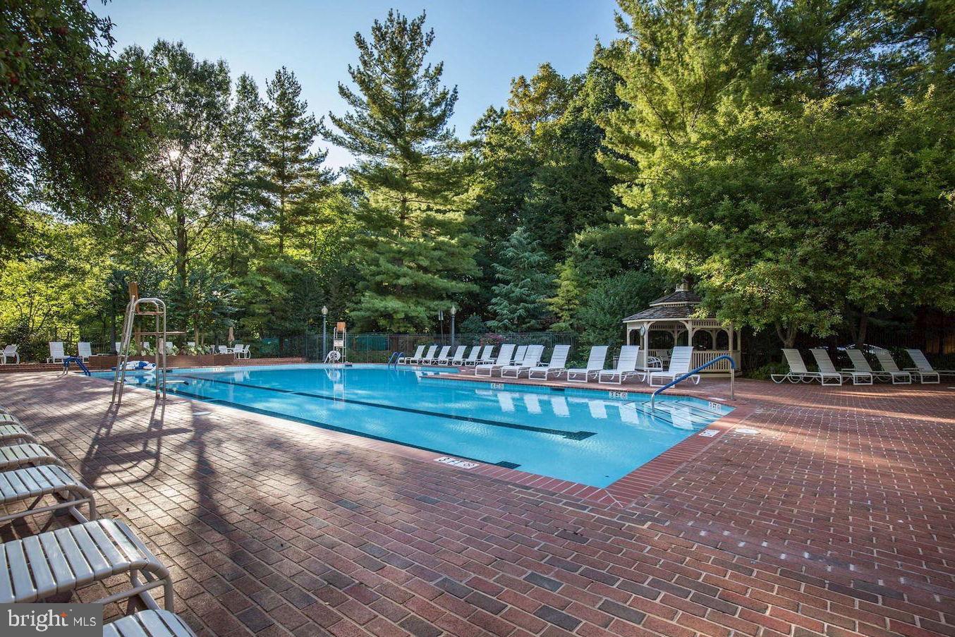 SOMERSET HOUSE - Residential