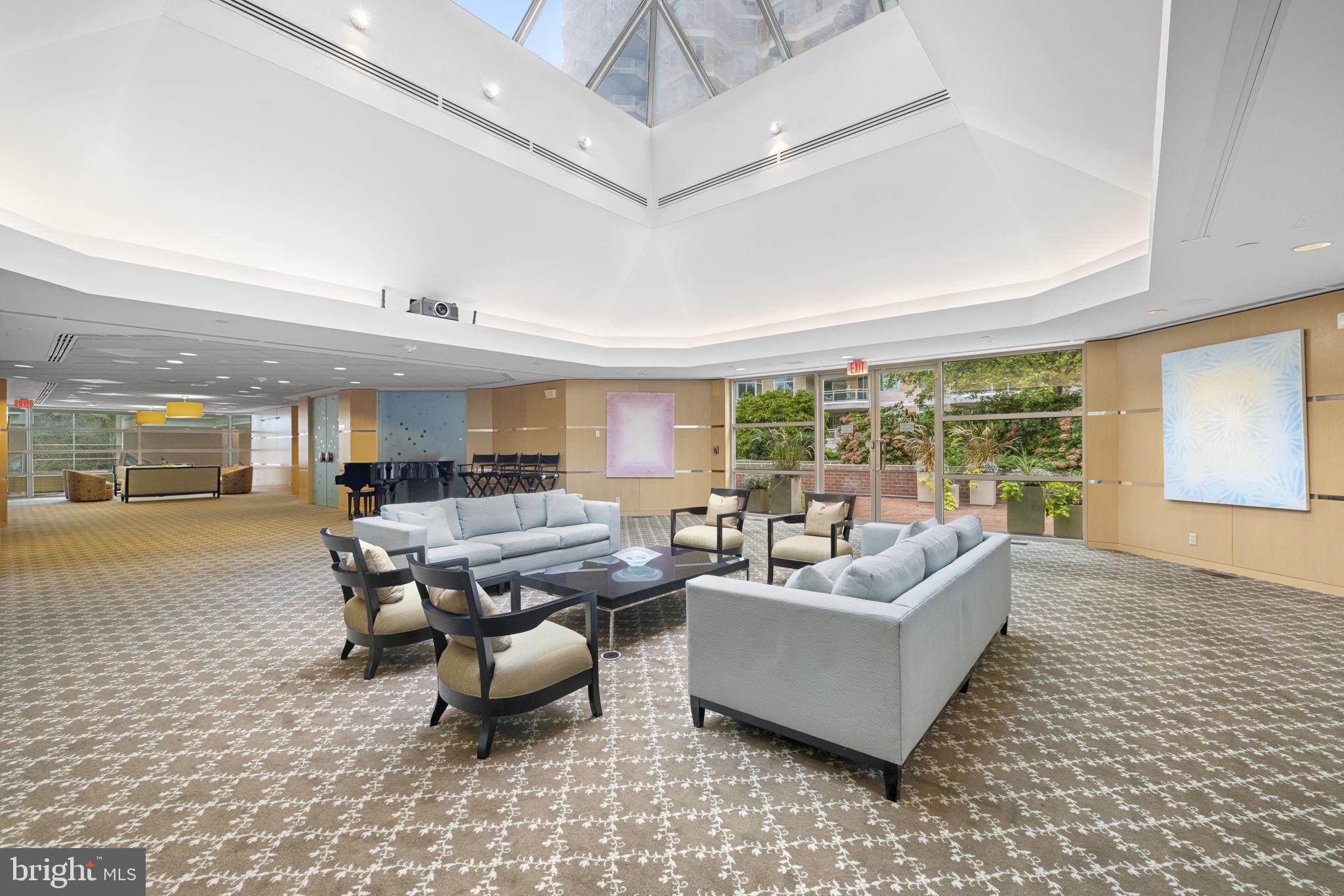 SOMERSET HOUSE - Residential