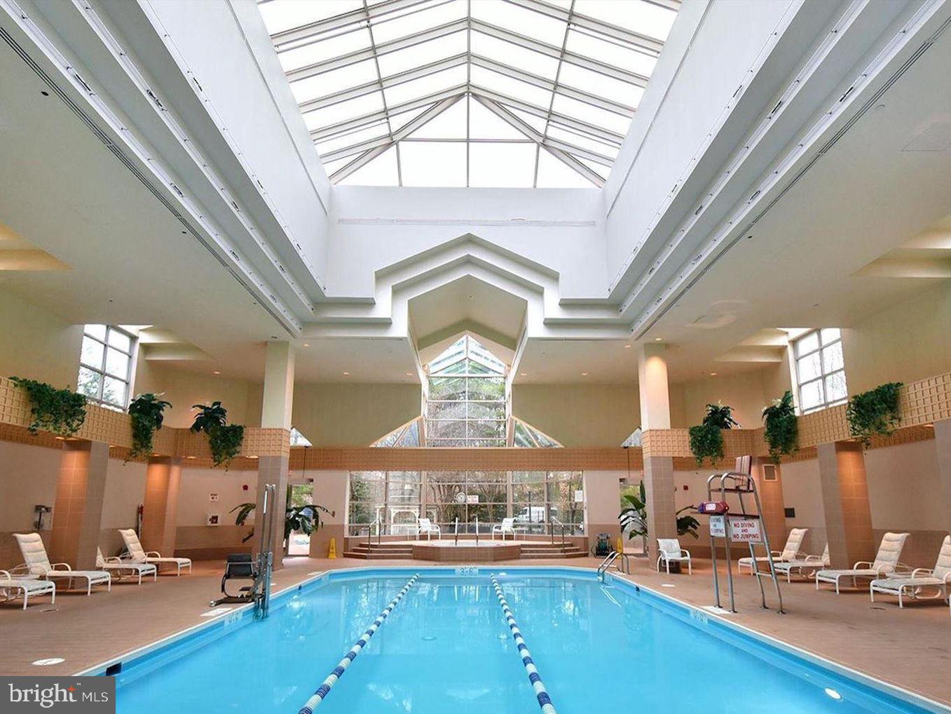 SOMERSET HOUSE - Residential