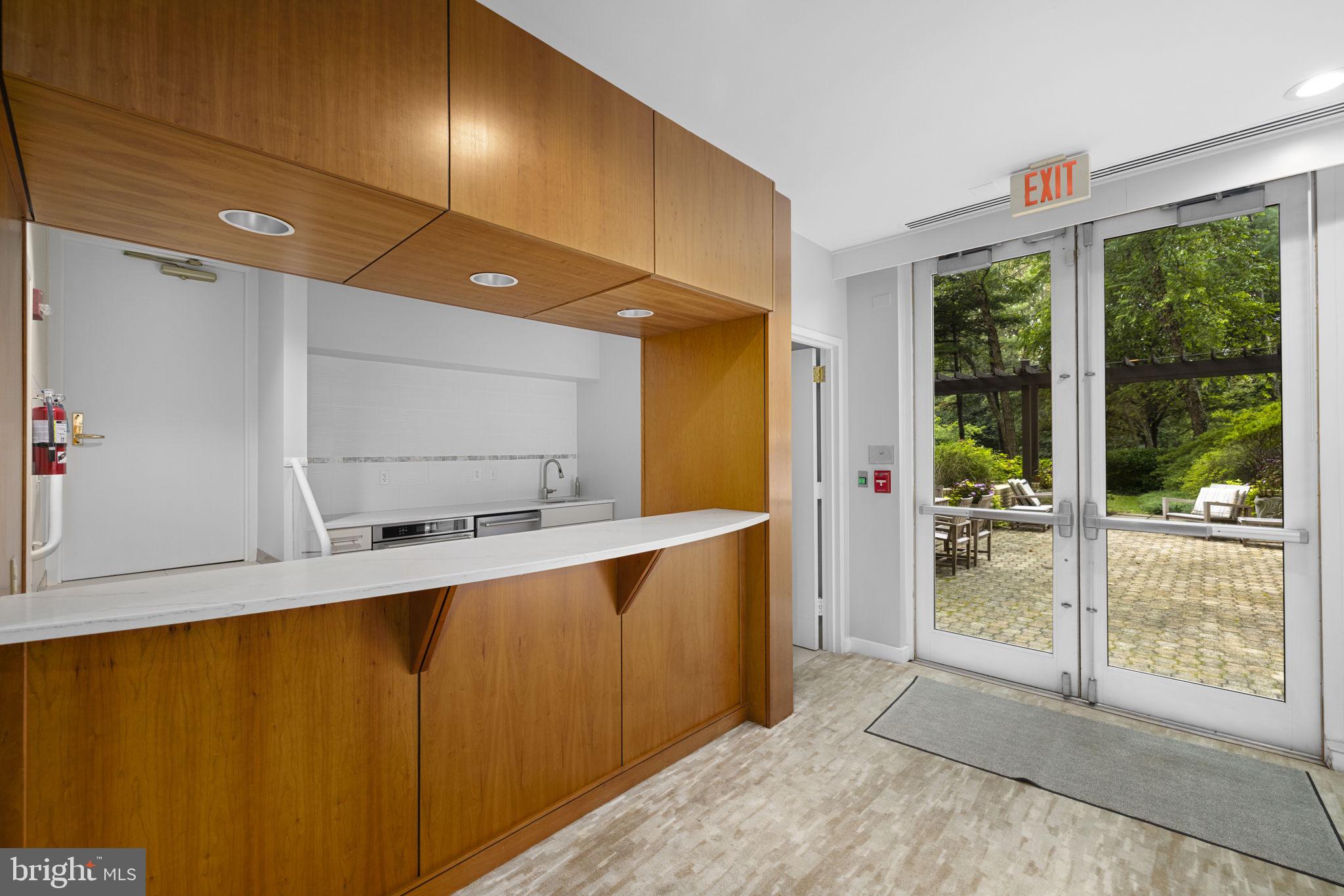 SOMERSET HOUSE - Residential