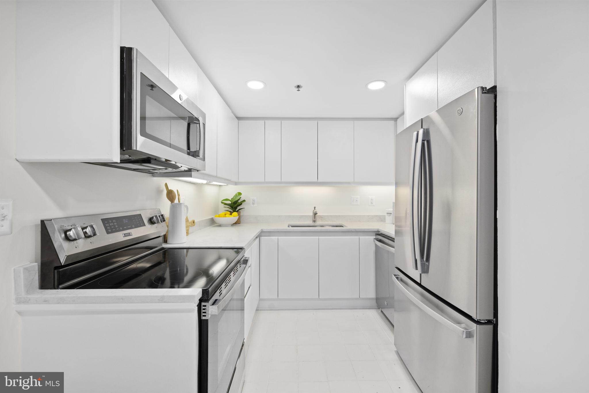 SOMERSET HOUSE - Residential