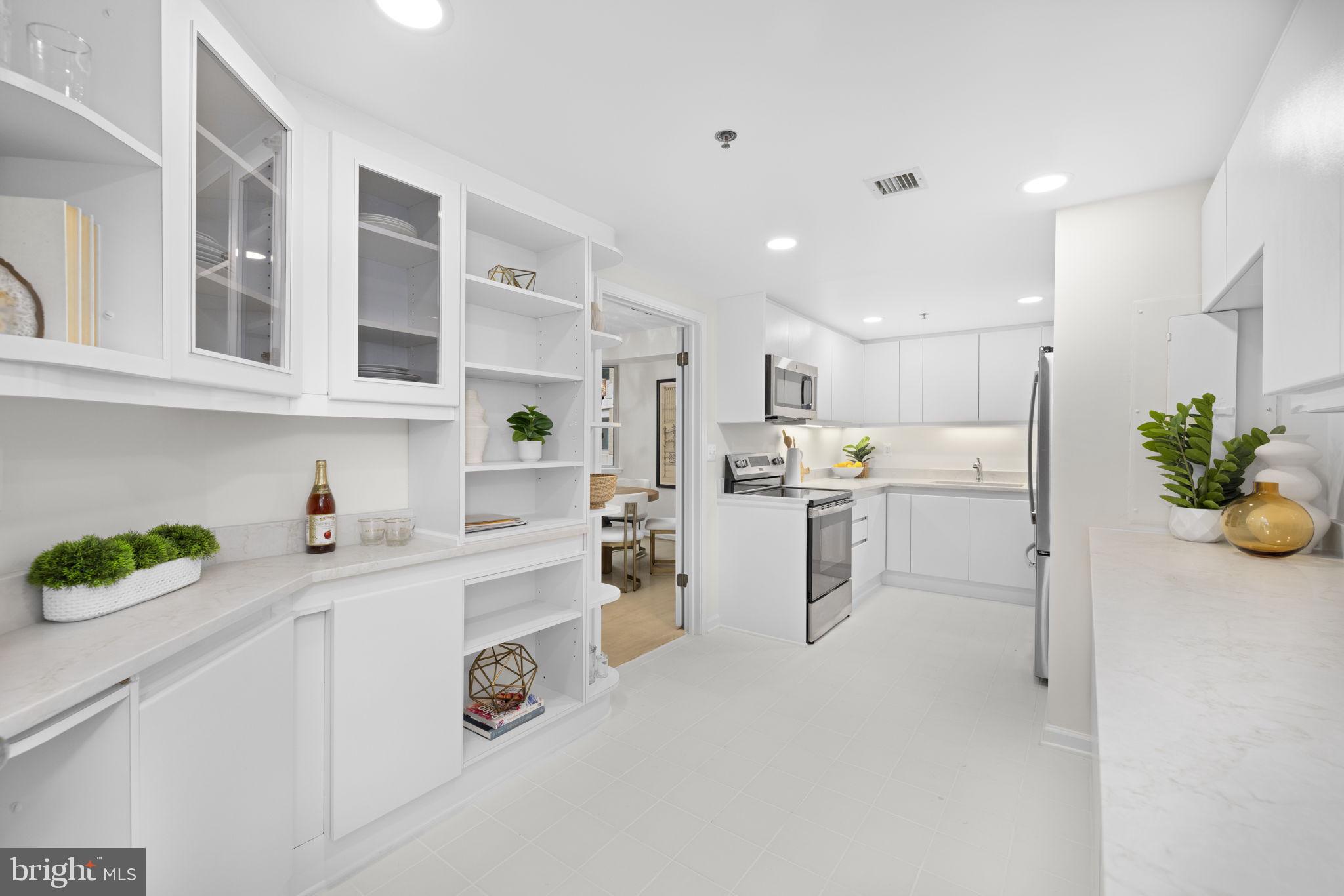 SOMERSET HOUSE - Residential