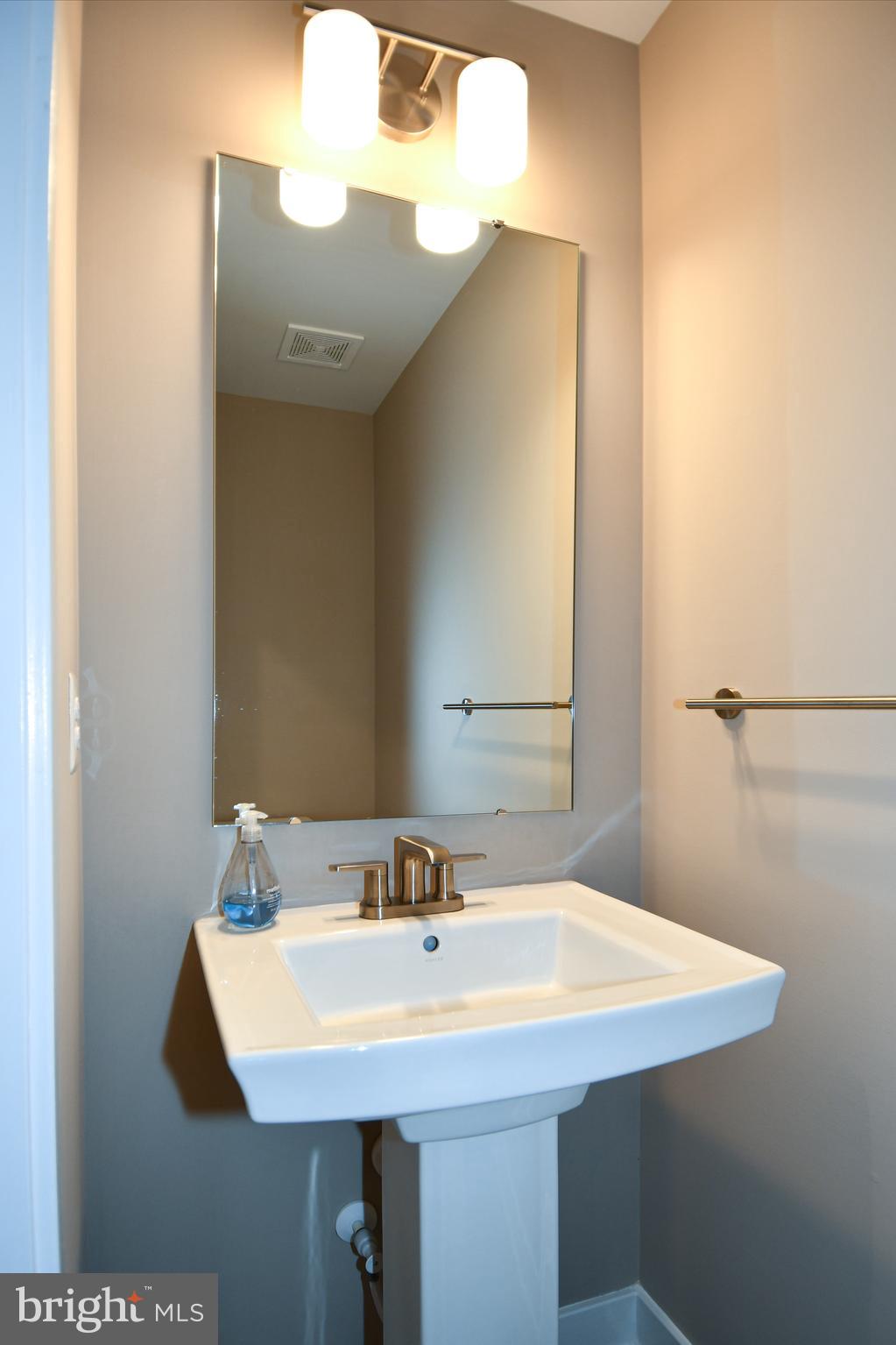 ALEXANDER'S CROSSING - Residential