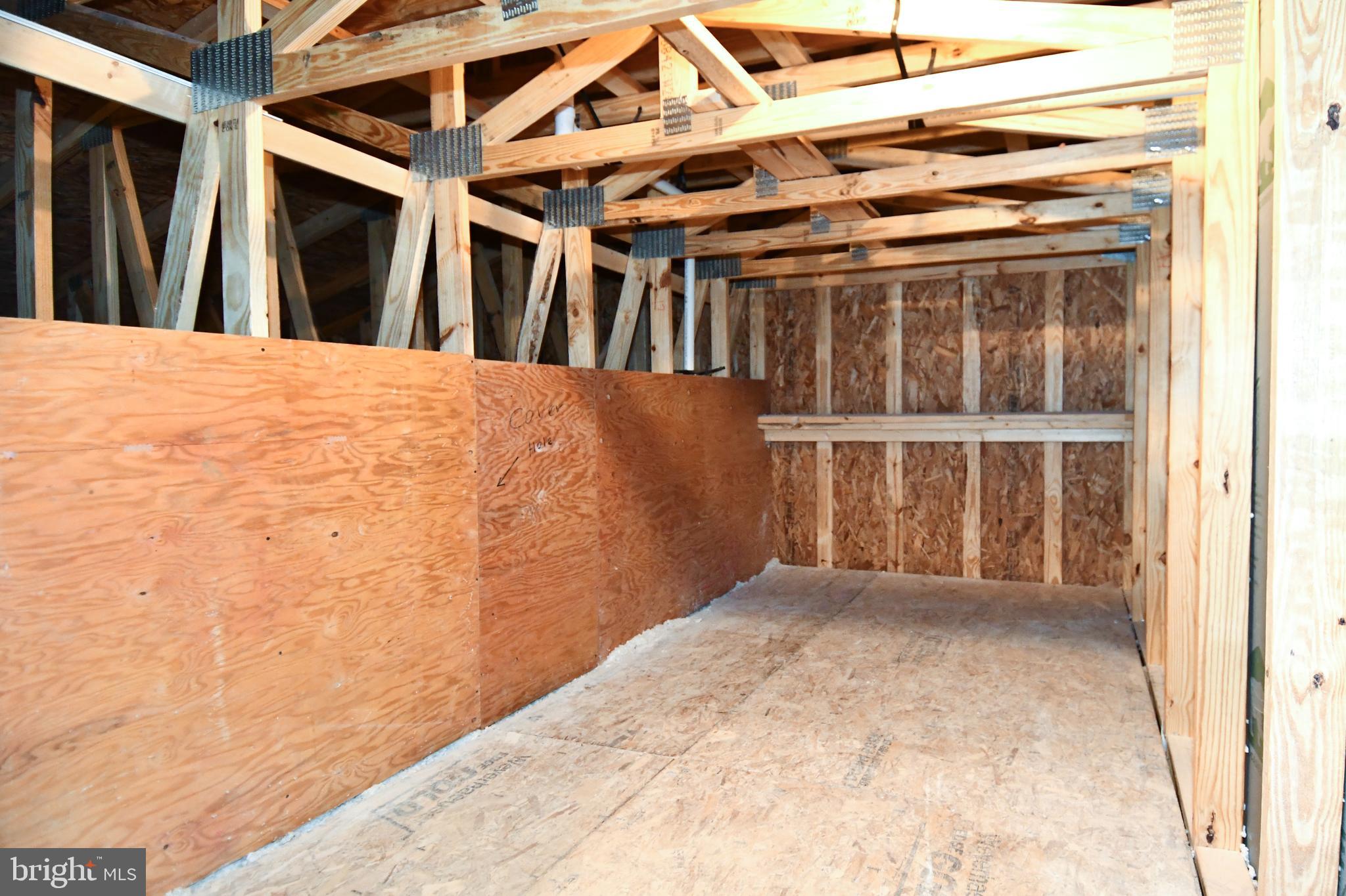 ALEXANDER'S CROSSING - Residential