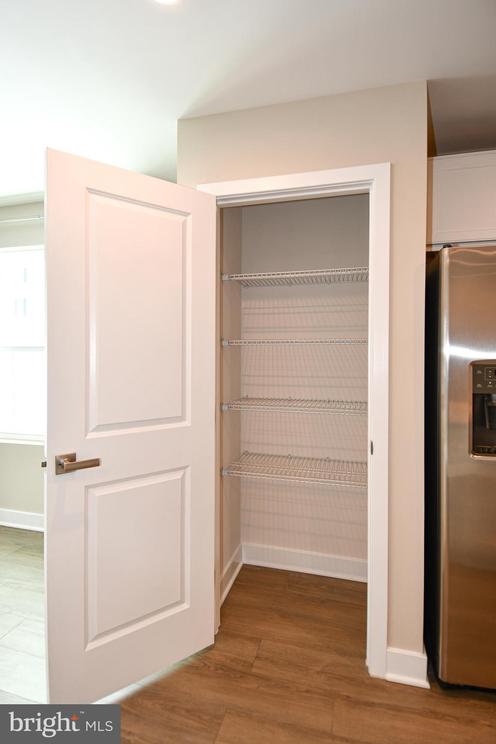 ALEXANDER'S CROSSING - Residential