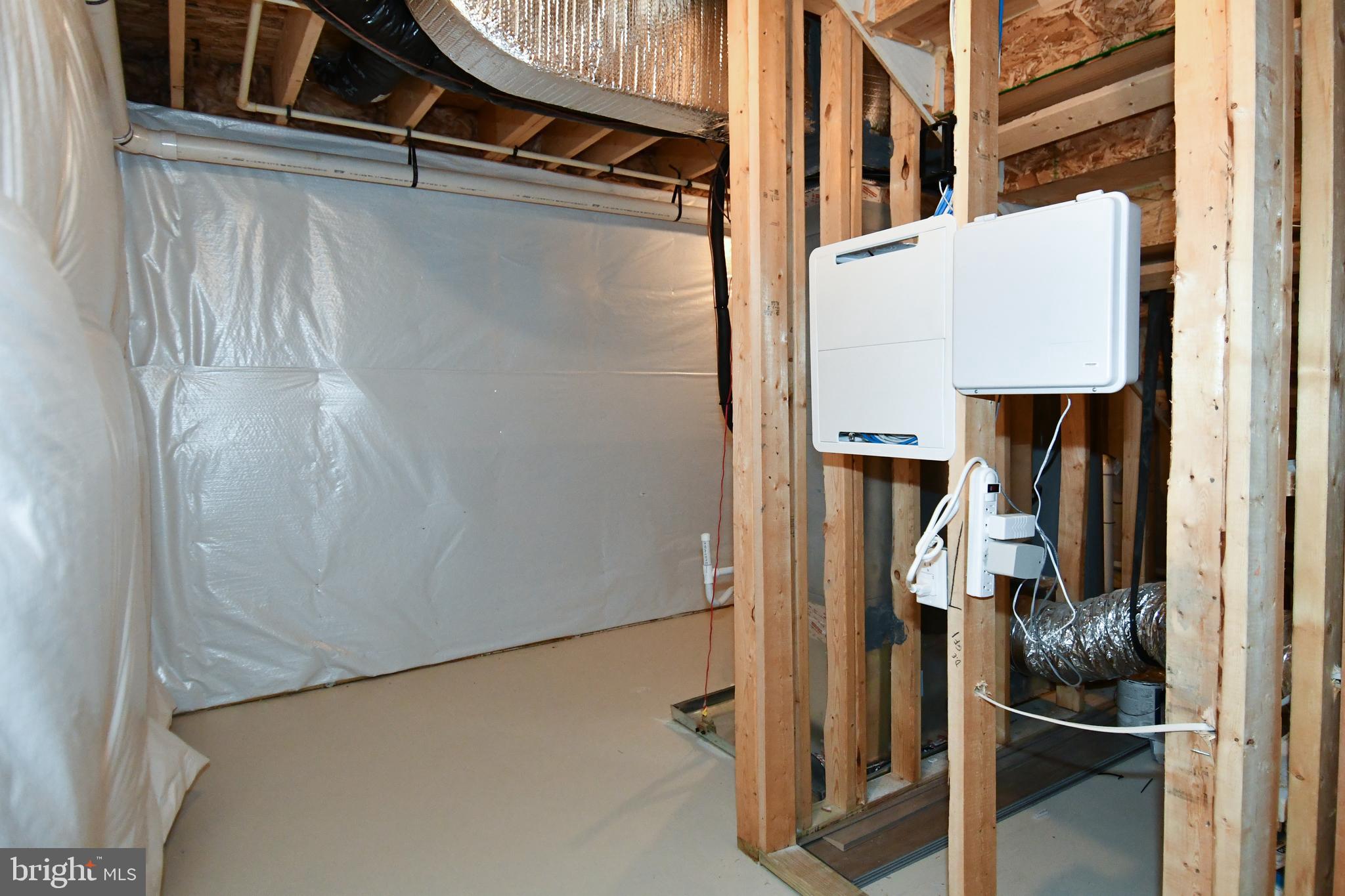 ALEXANDER'S CROSSING - Residential