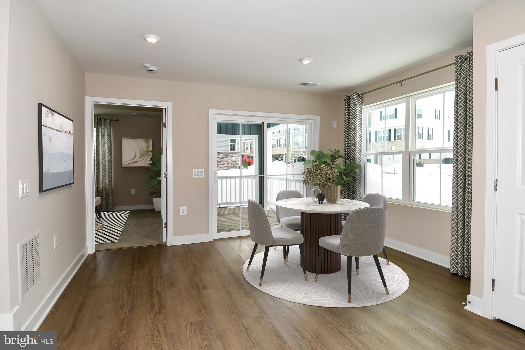 ALEXANDER'S CROSSING - Residential