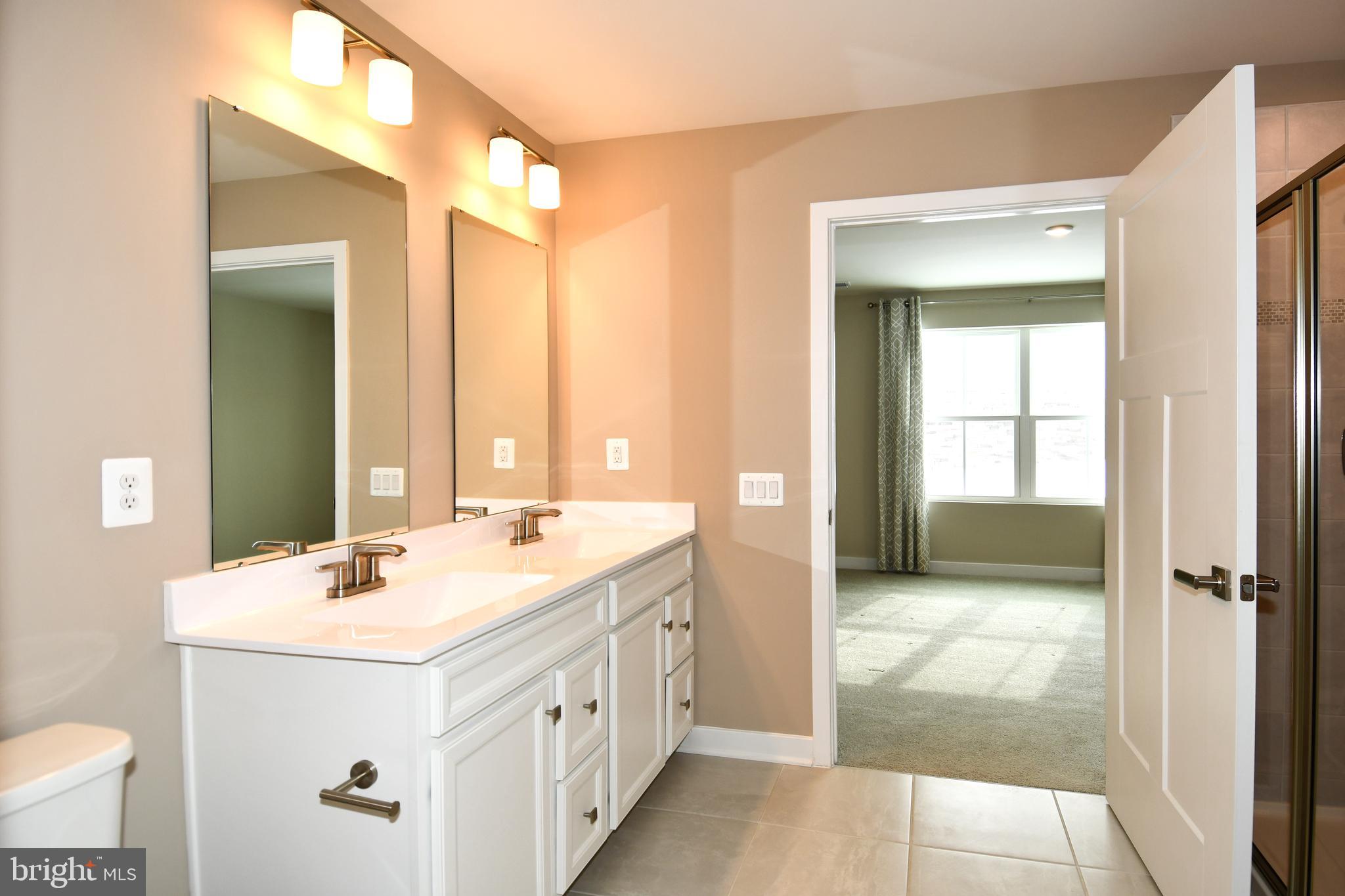 ALEXANDER'S CROSSING - Residential