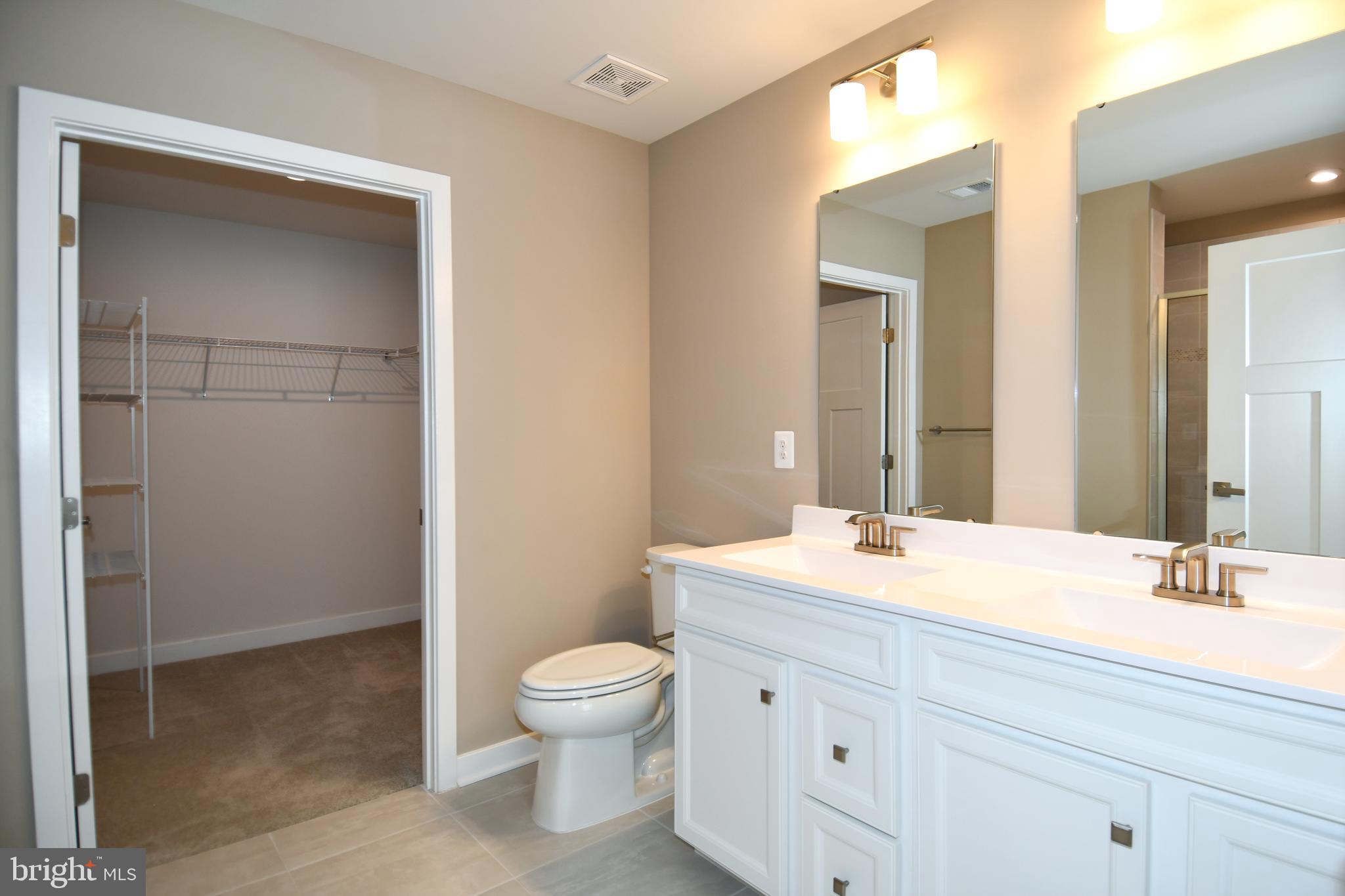 ALEXANDER'S CROSSING - Residential