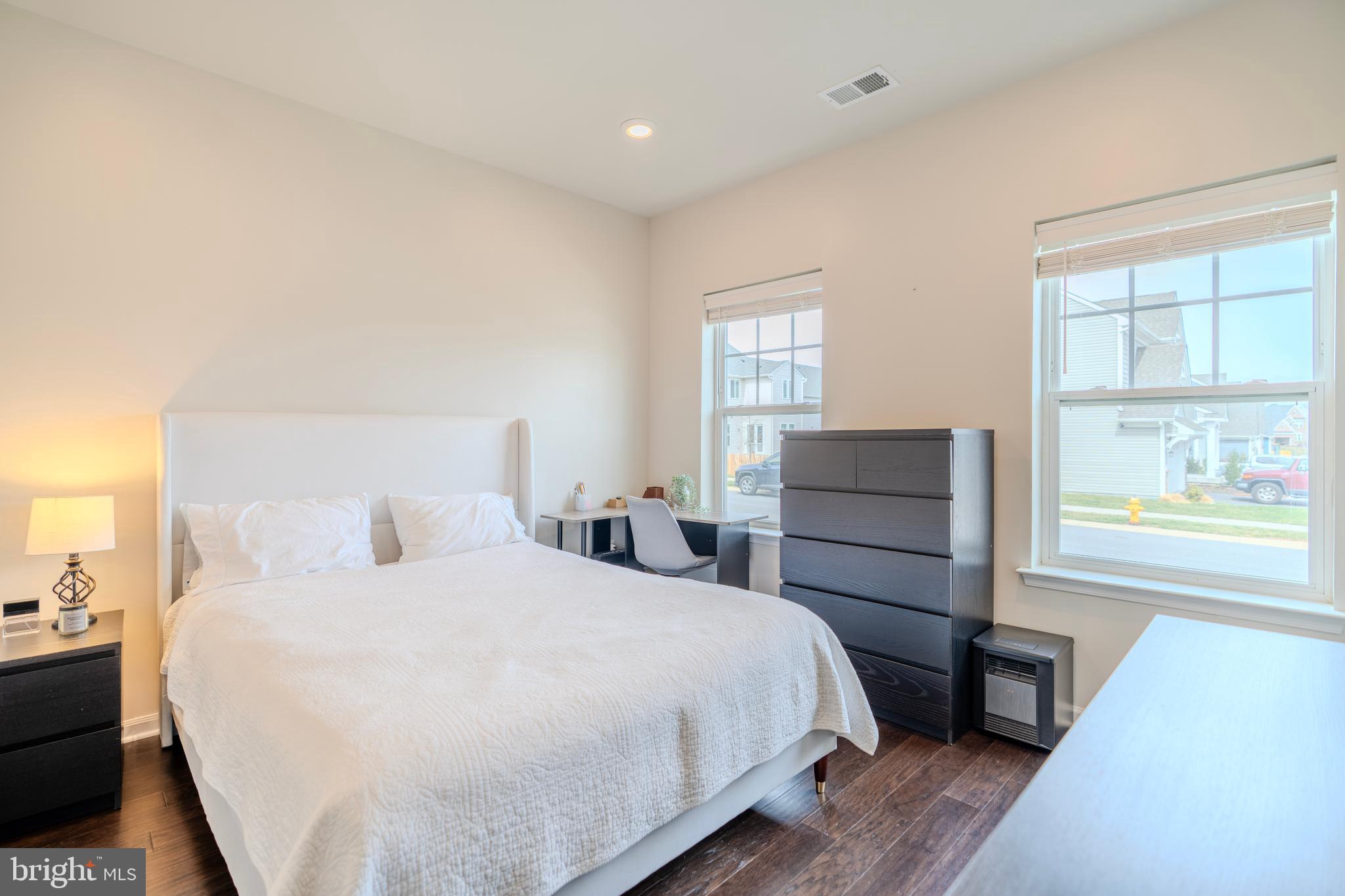 TALLYN RIDGE - Residential Lease