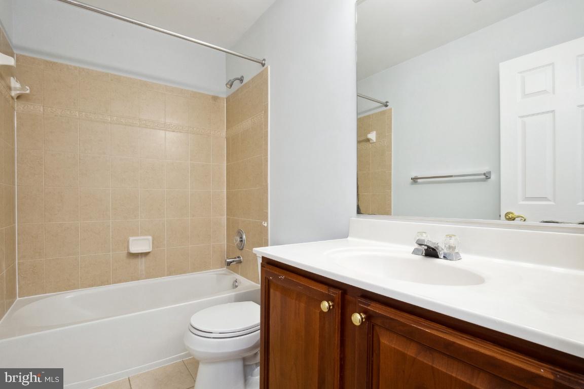 GUNSTON HILL - Residential Lease