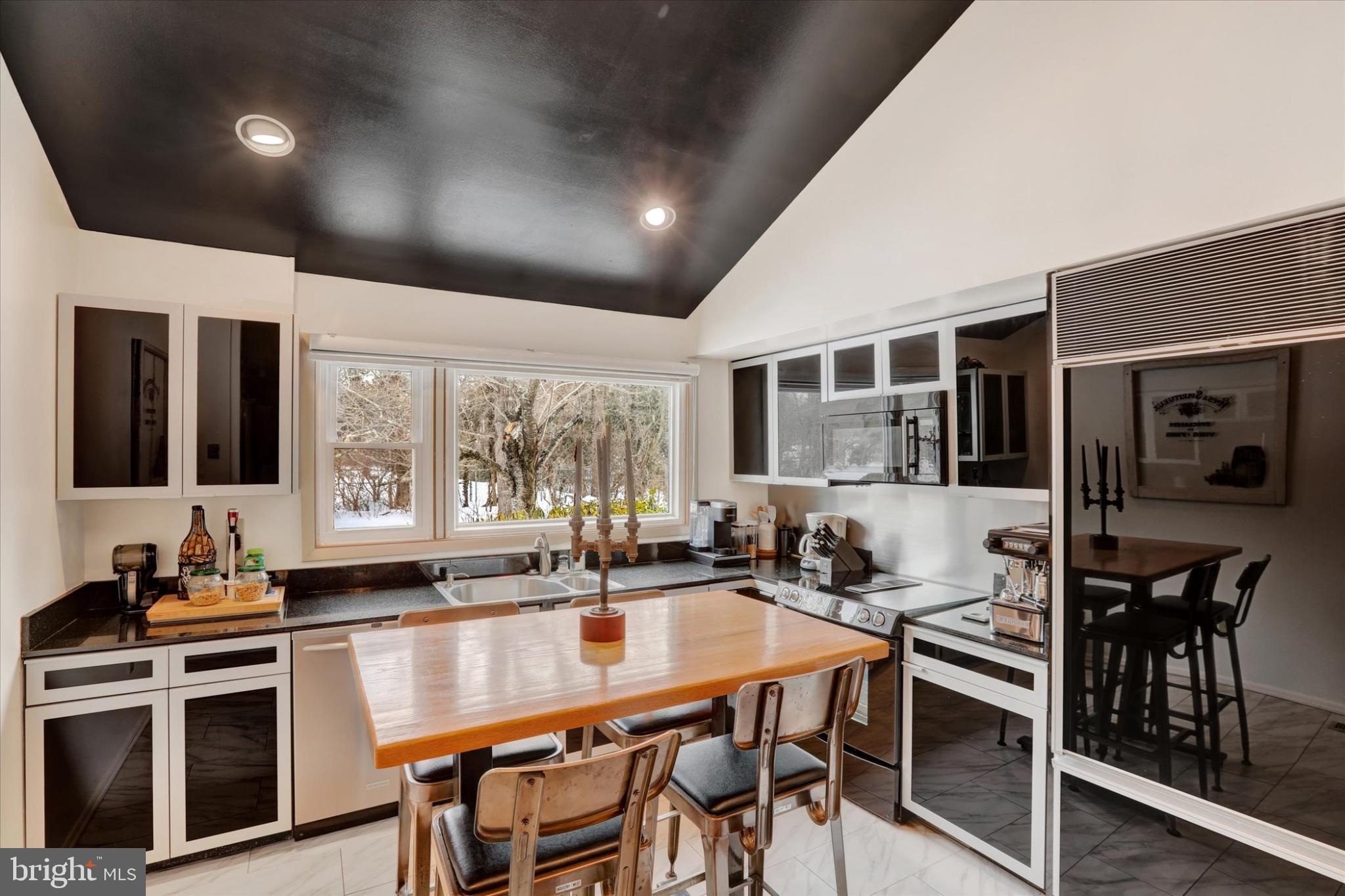 SUTPHIN PINES - Residential