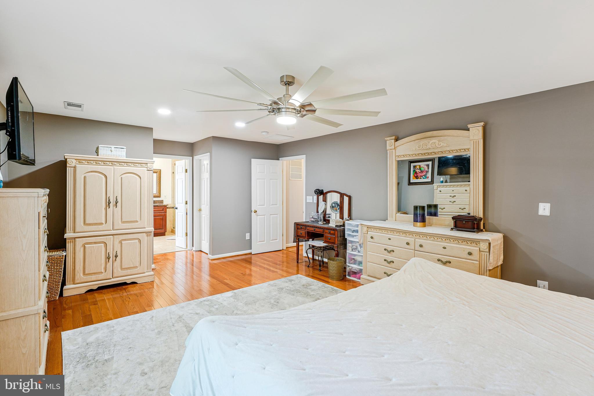 WALNEY VILLAGE - Residential