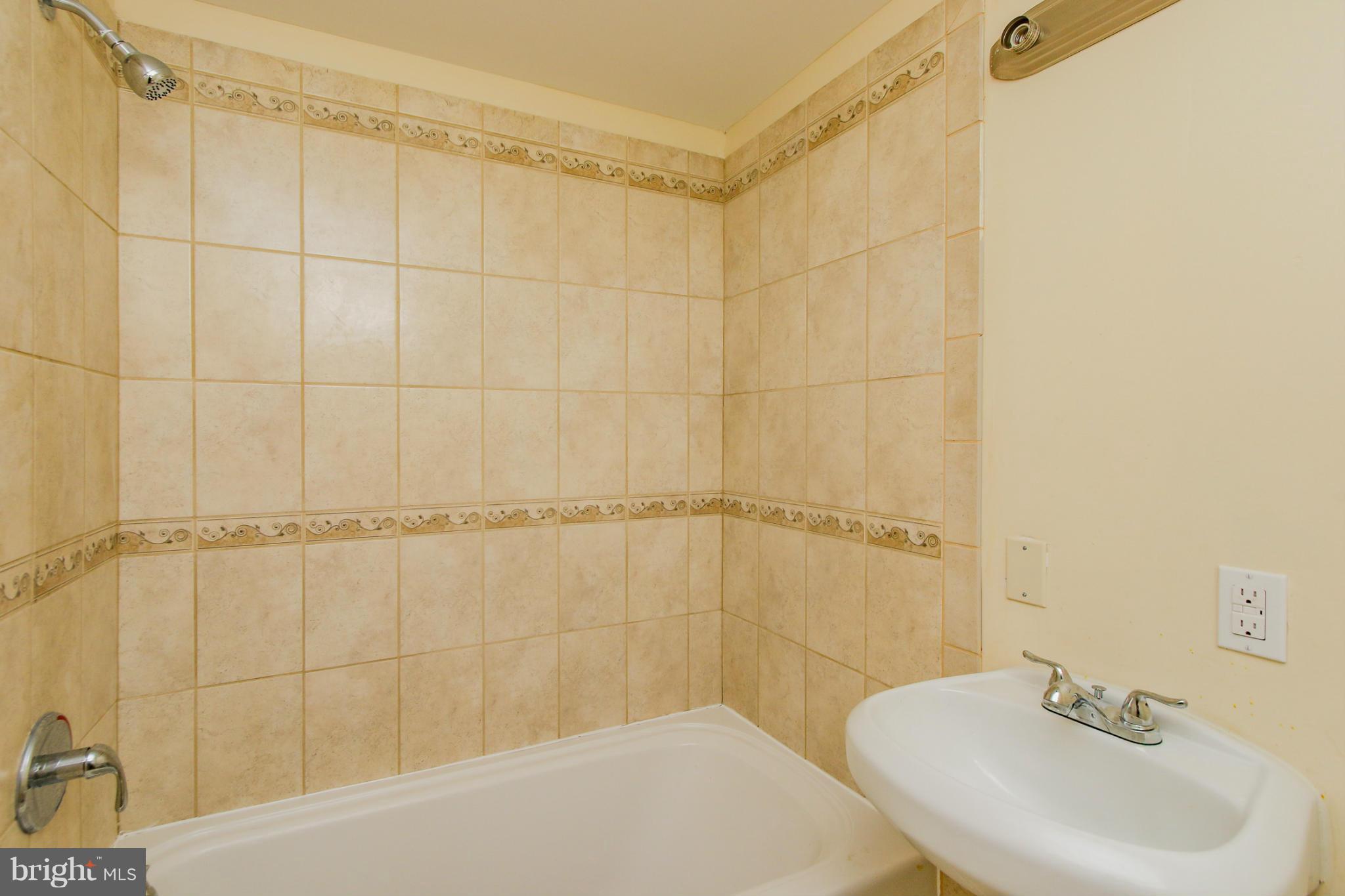 BELAIR-EDISON - Residential