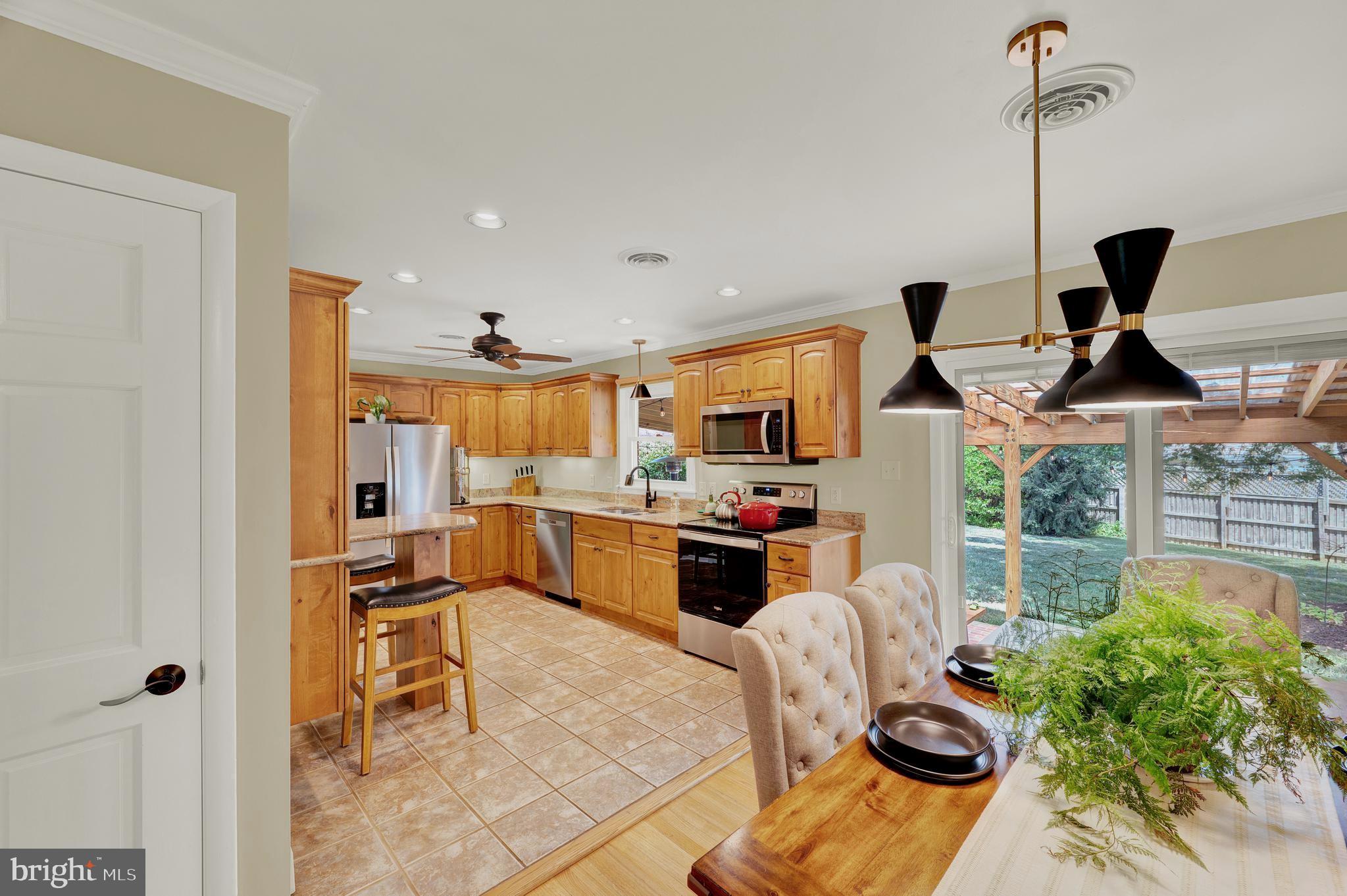 SUNNY ACRES - Residential