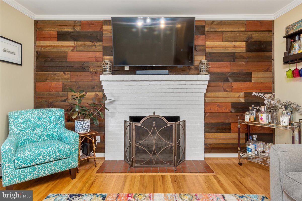 SUNNY ACRES - Residential