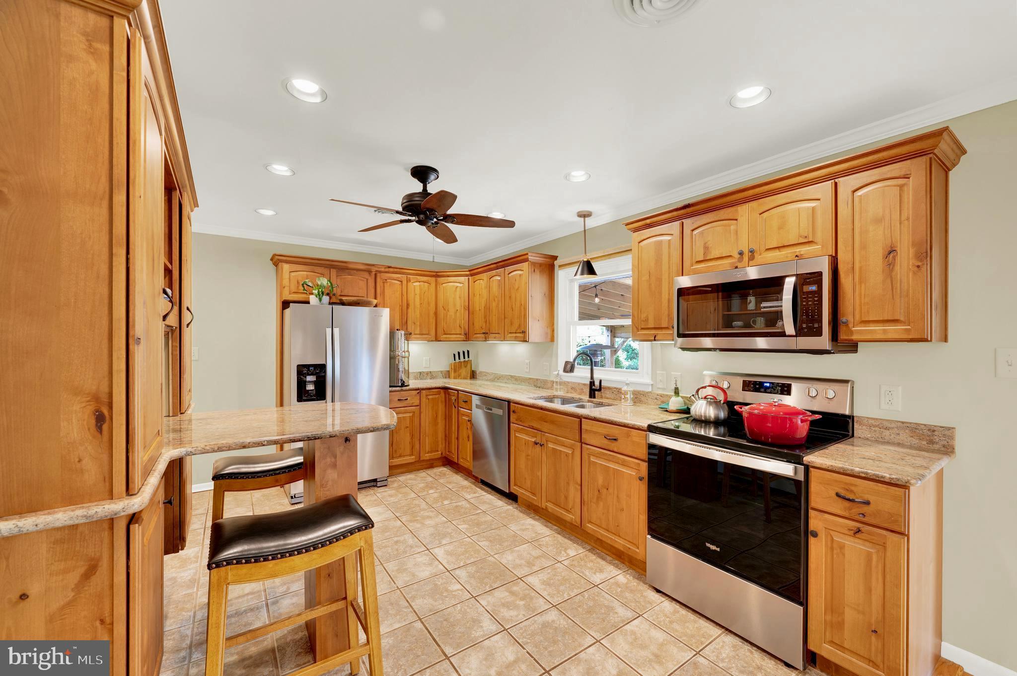 SUNNY ACRES - Residential