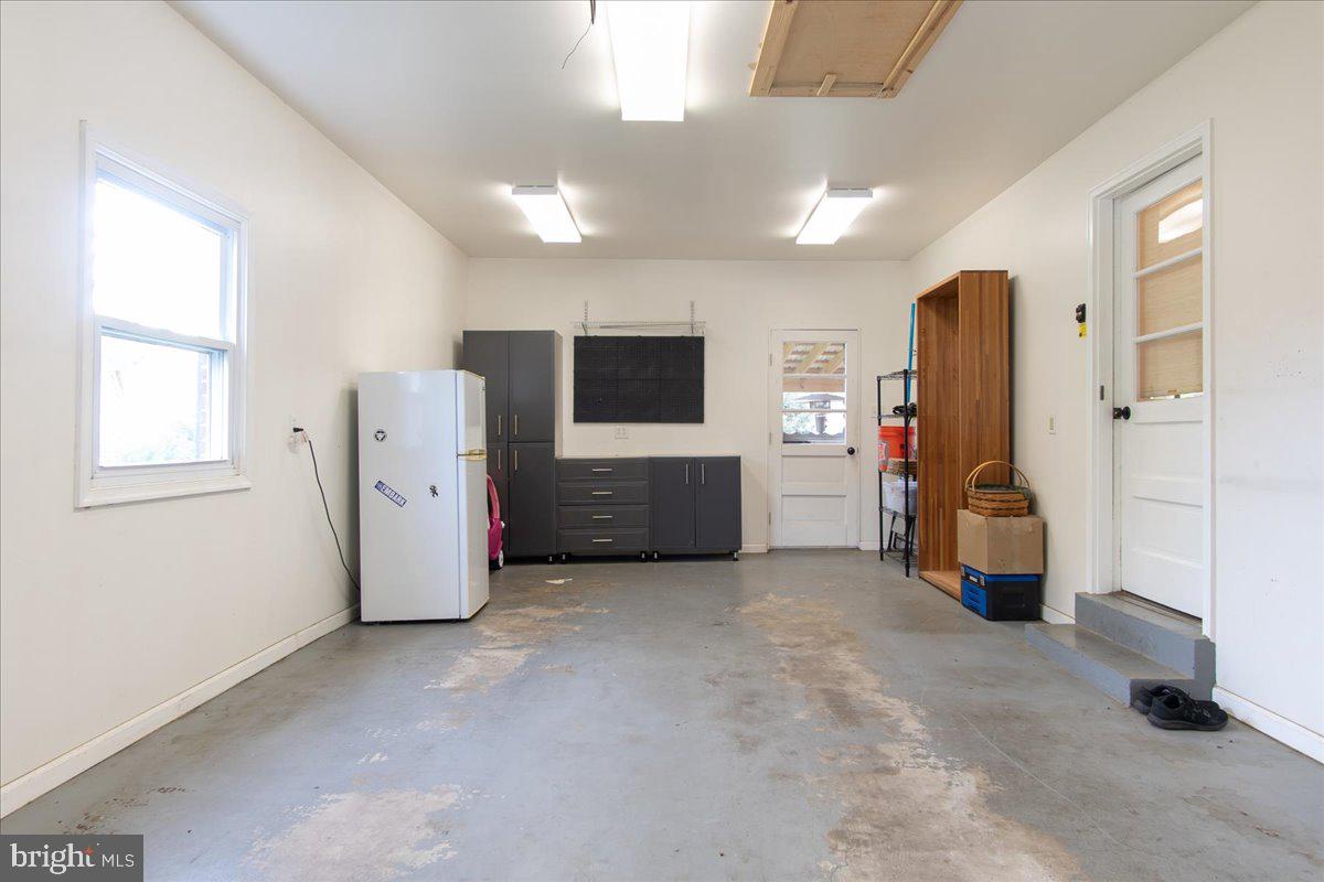 SUNNY ACRES - Residential