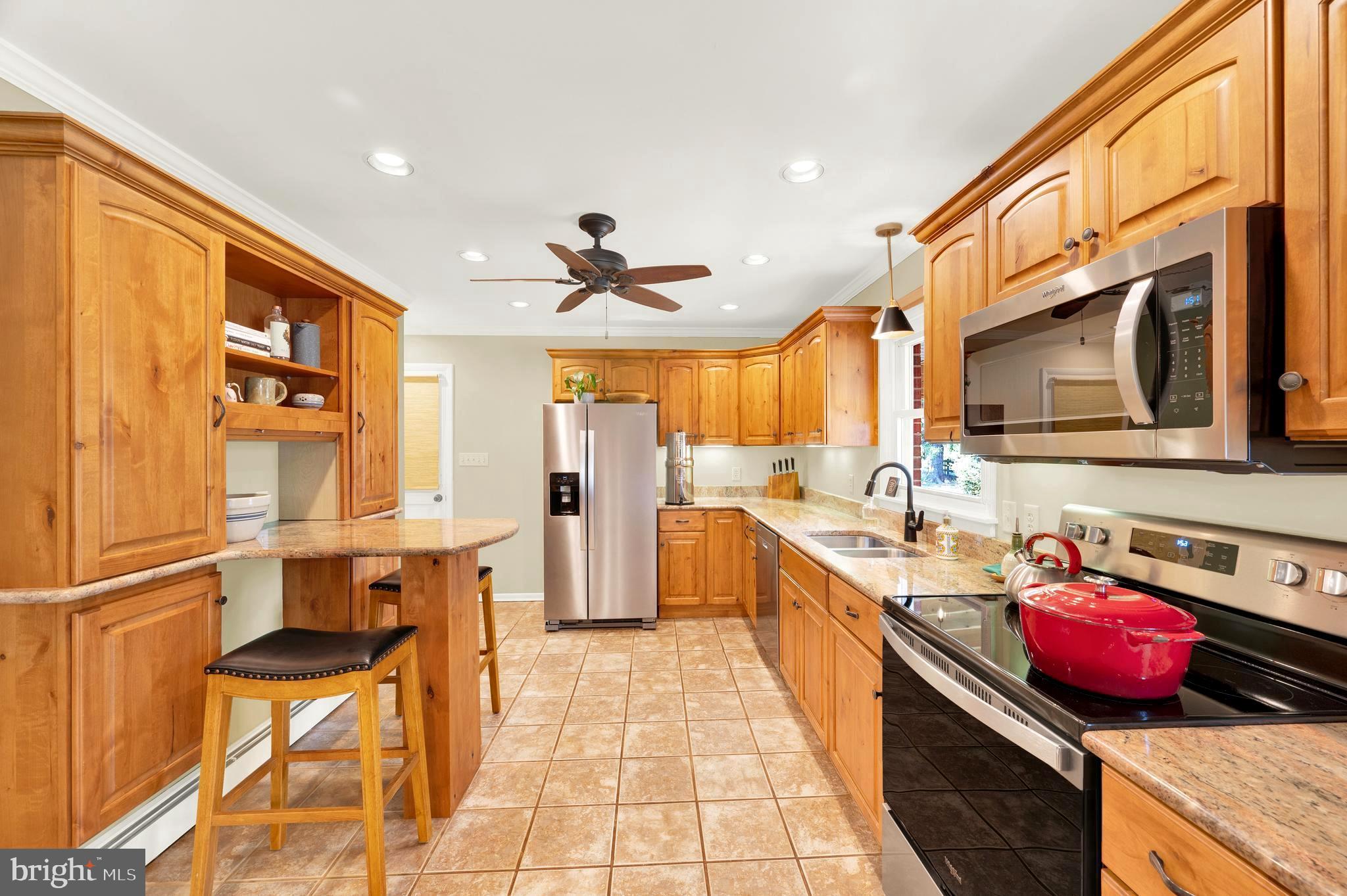 SUNNY ACRES - Residential