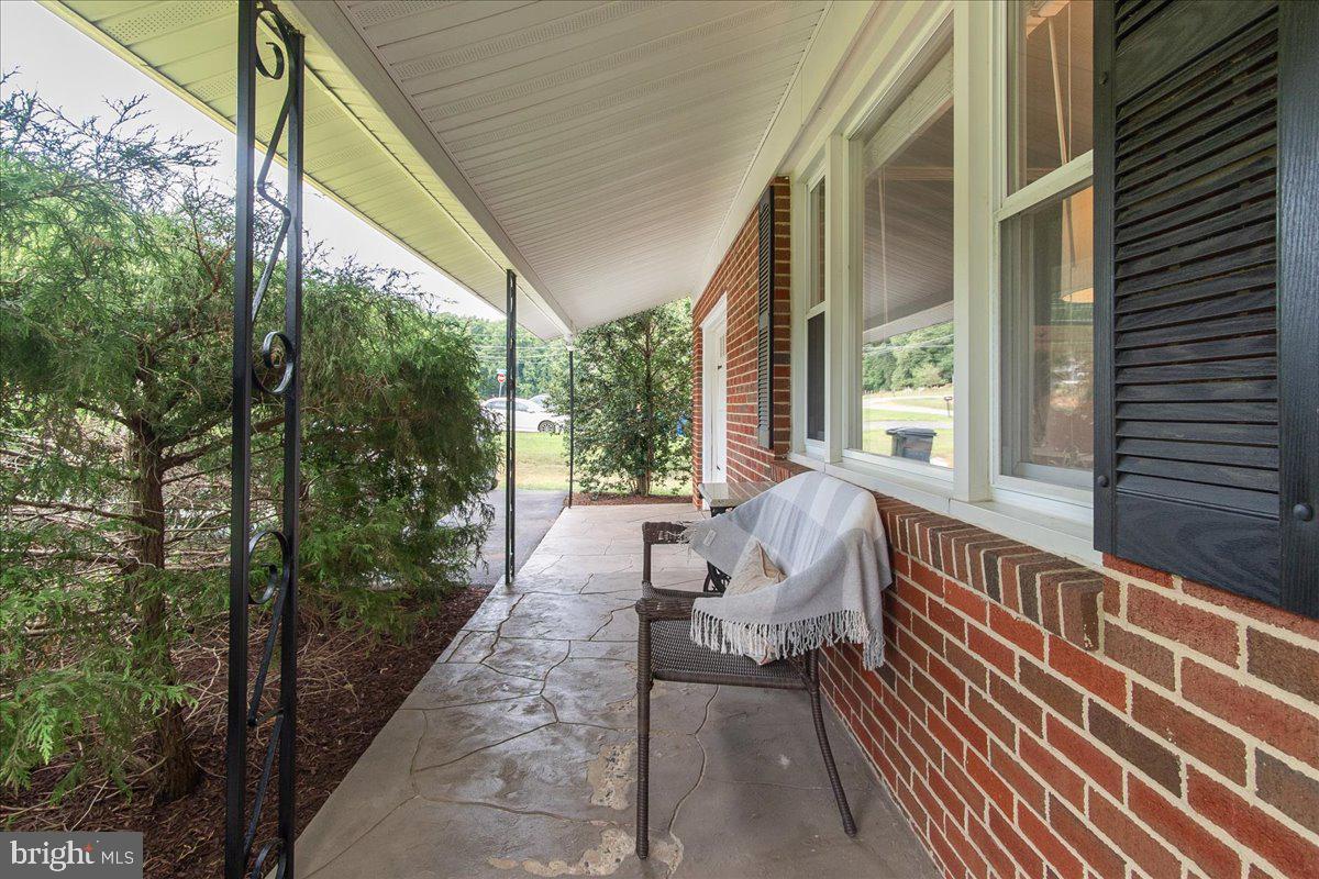 SUNNY ACRES - Residential