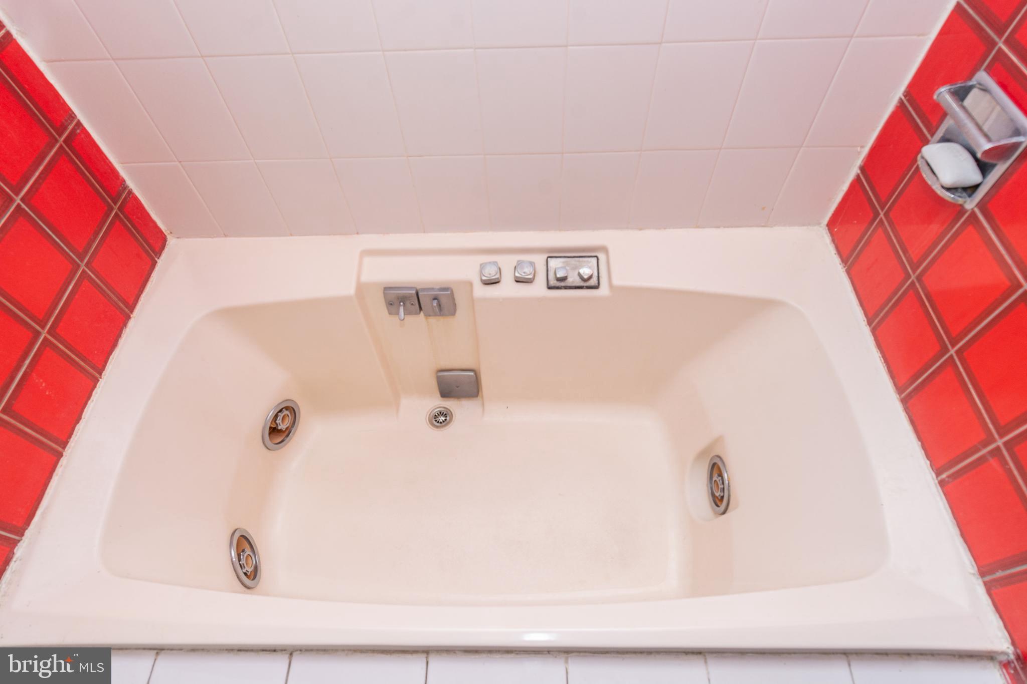 SOMERSET AT BELAIR - Residential