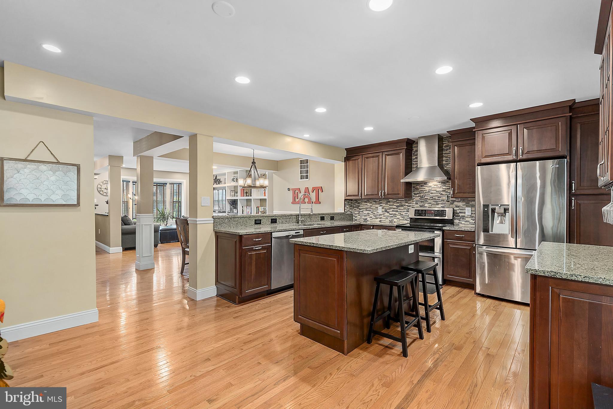 CHURCHILL SQUARE - Residential