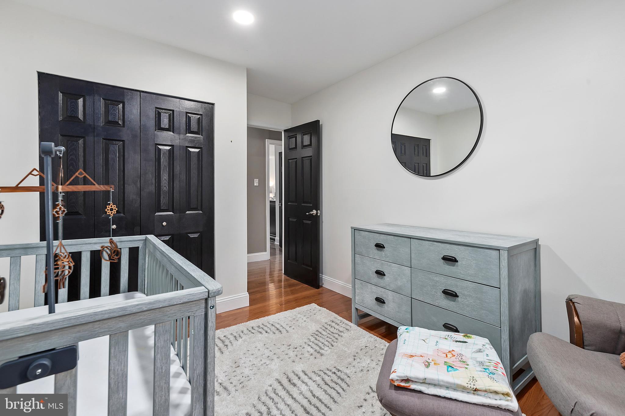 CHURCHILL SQUARE - Residential