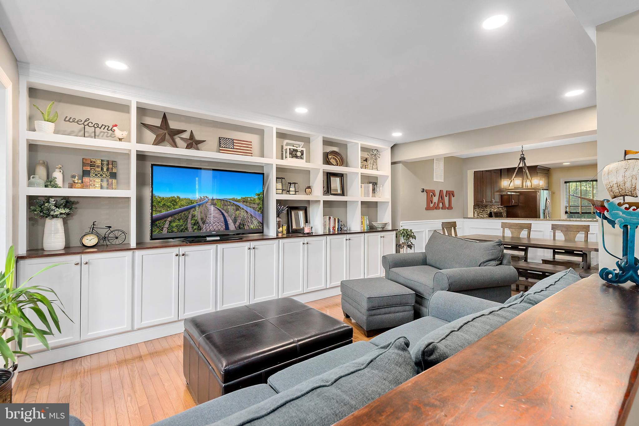 CHURCHILL SQUARE - Residential