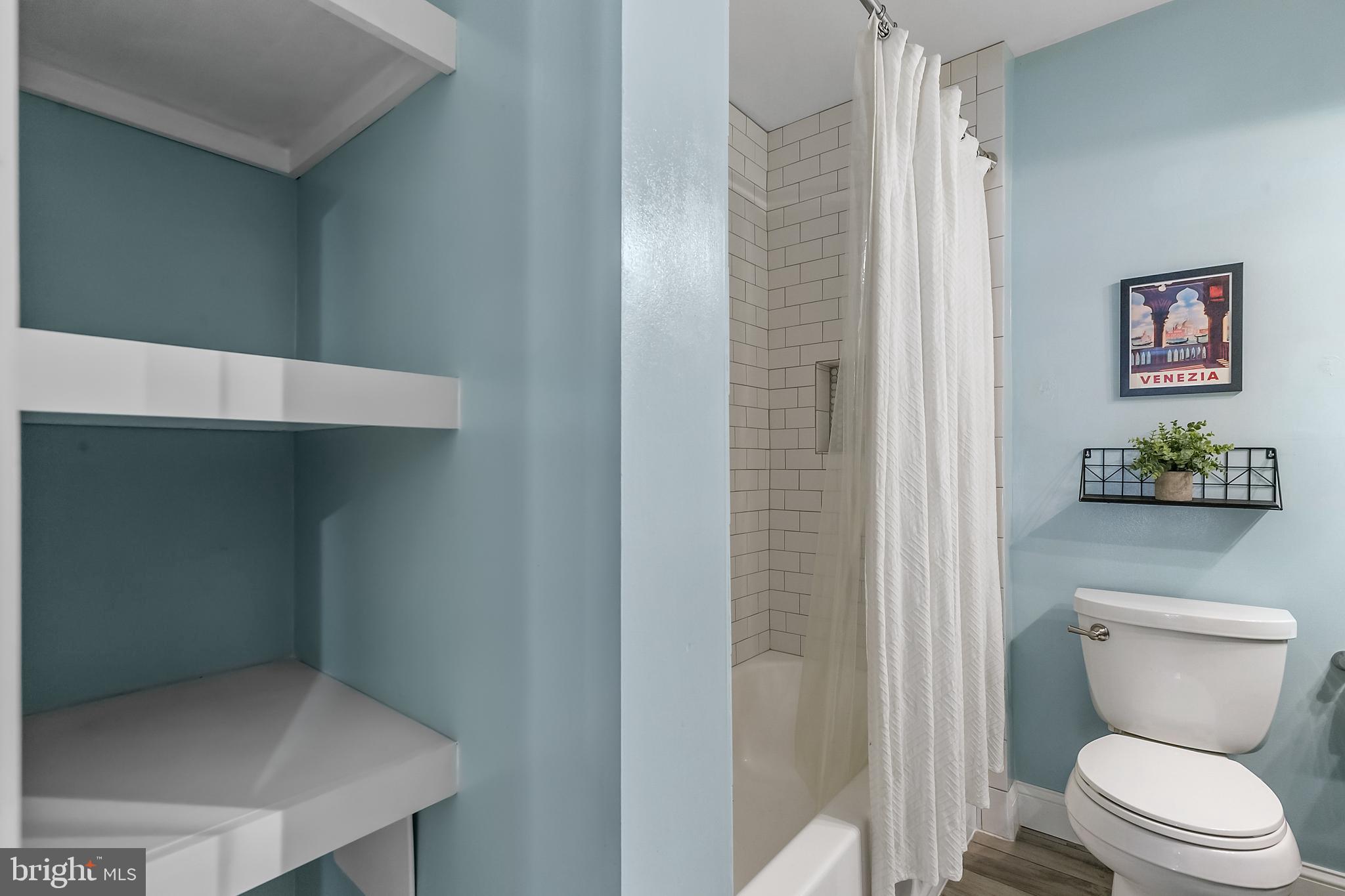 CHURCHILL SQUARE - Residential