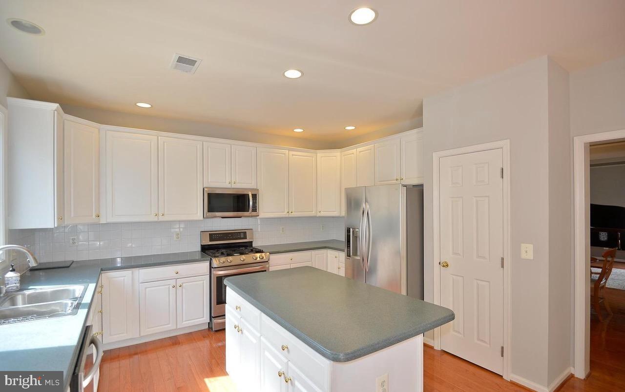 MIDDLETON FARM - Residential Lease