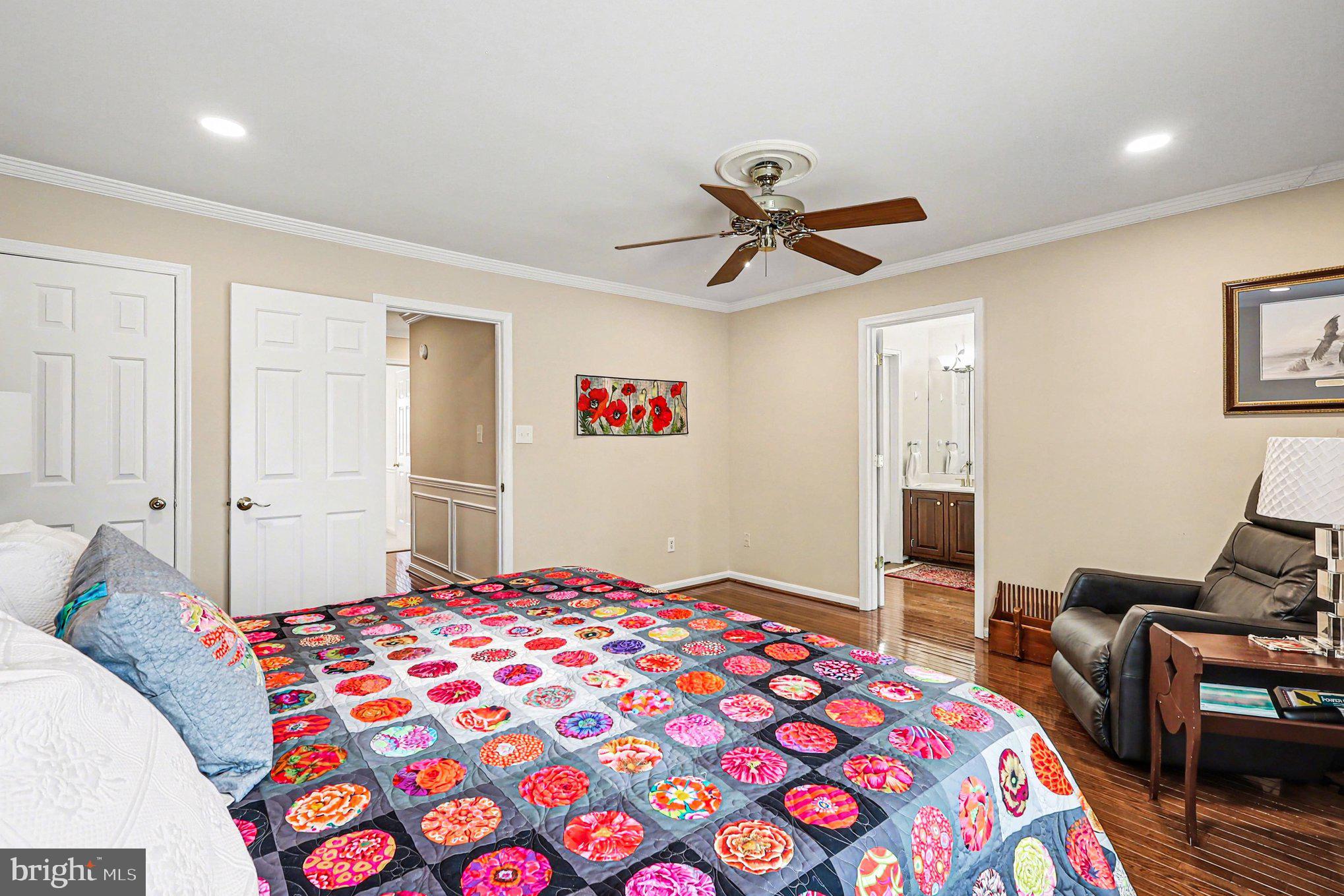 COUNCIL SQUARE - Residential