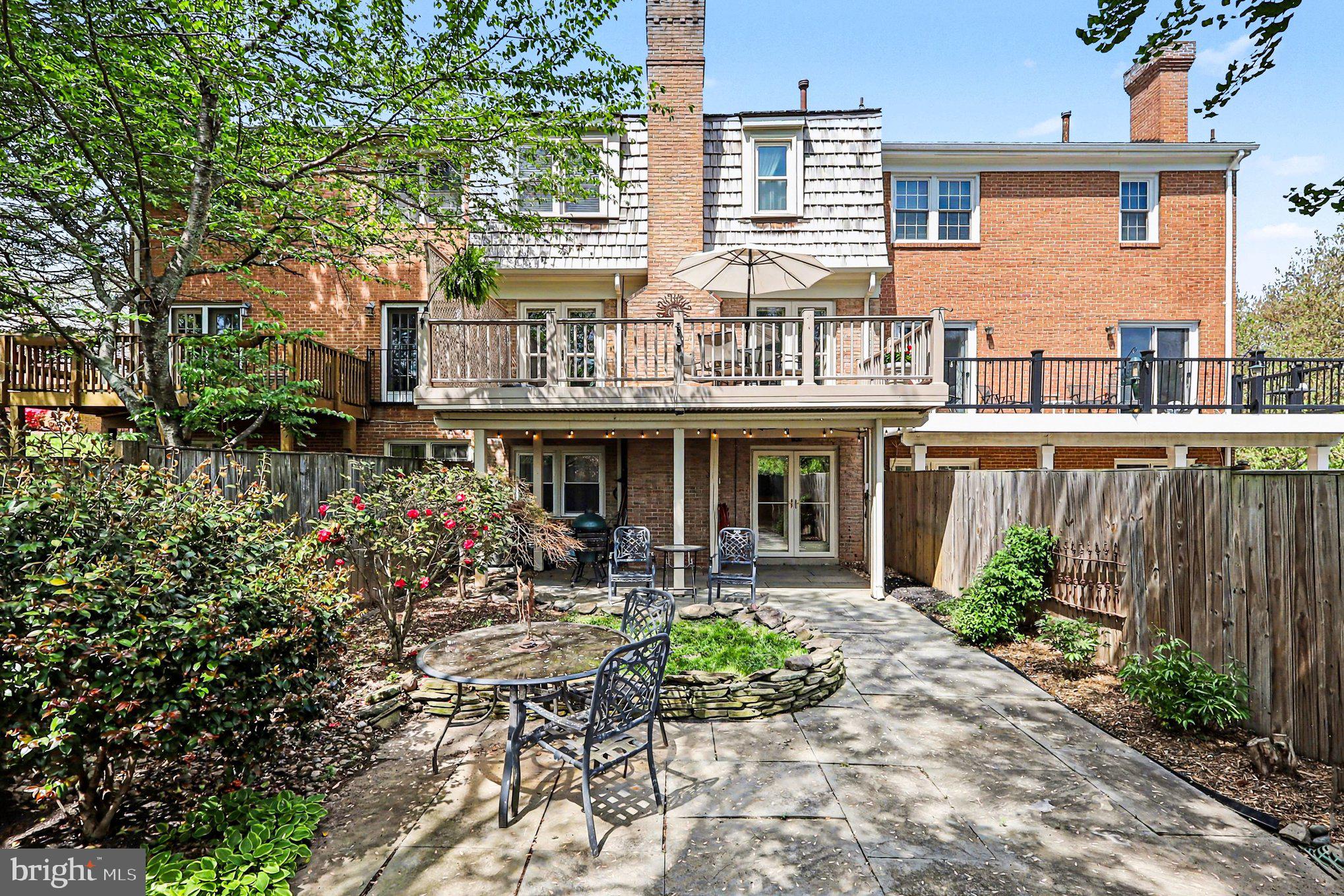 COUNCIL SQUARE - Residential