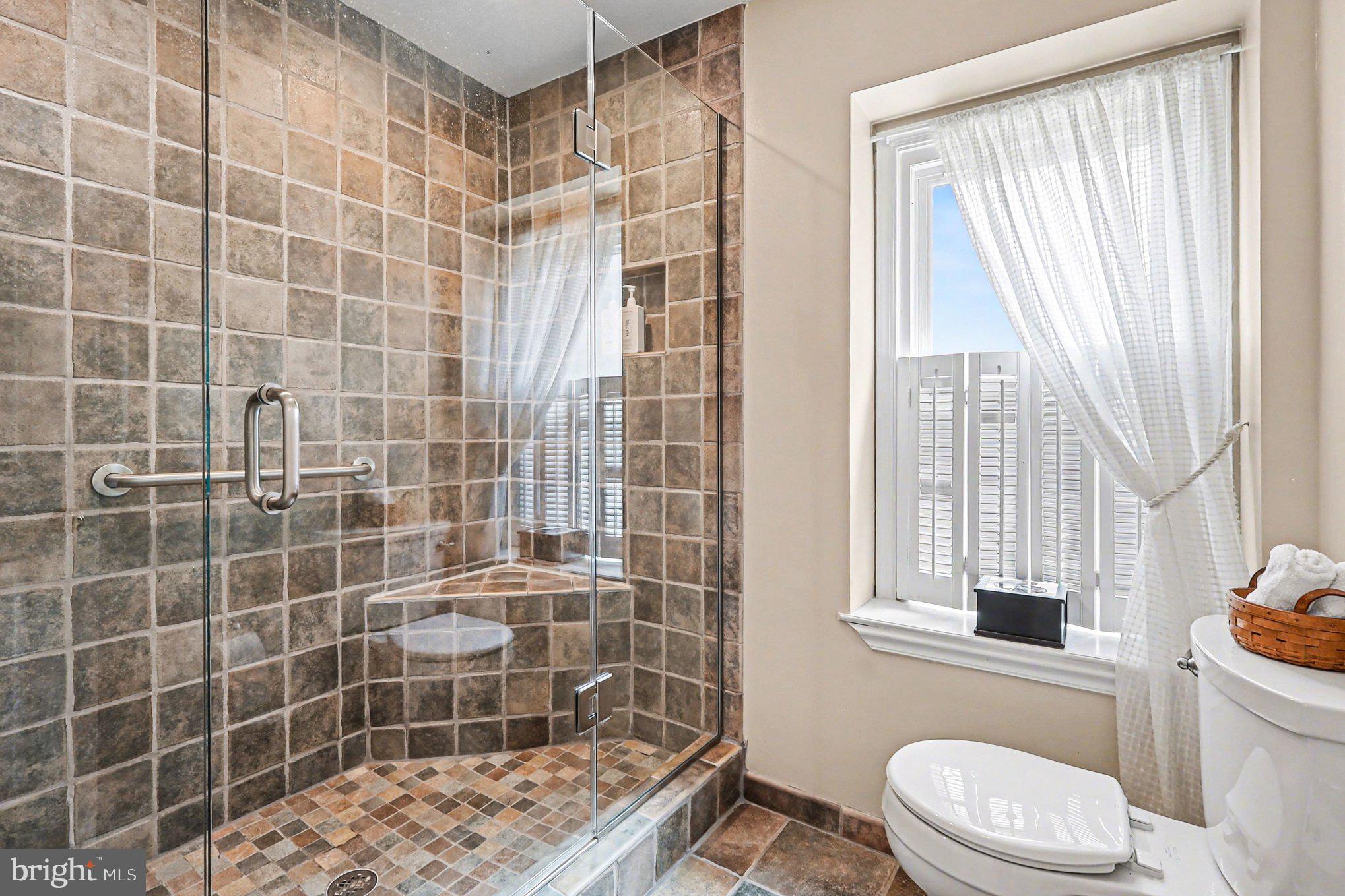 COUNCIL SQUARE - Residential