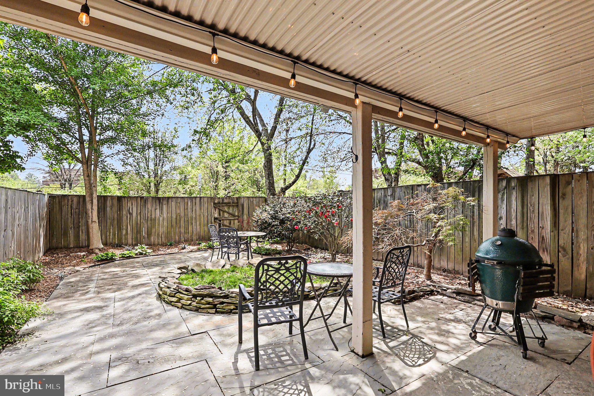 COUNCIL SQUARE - Residential