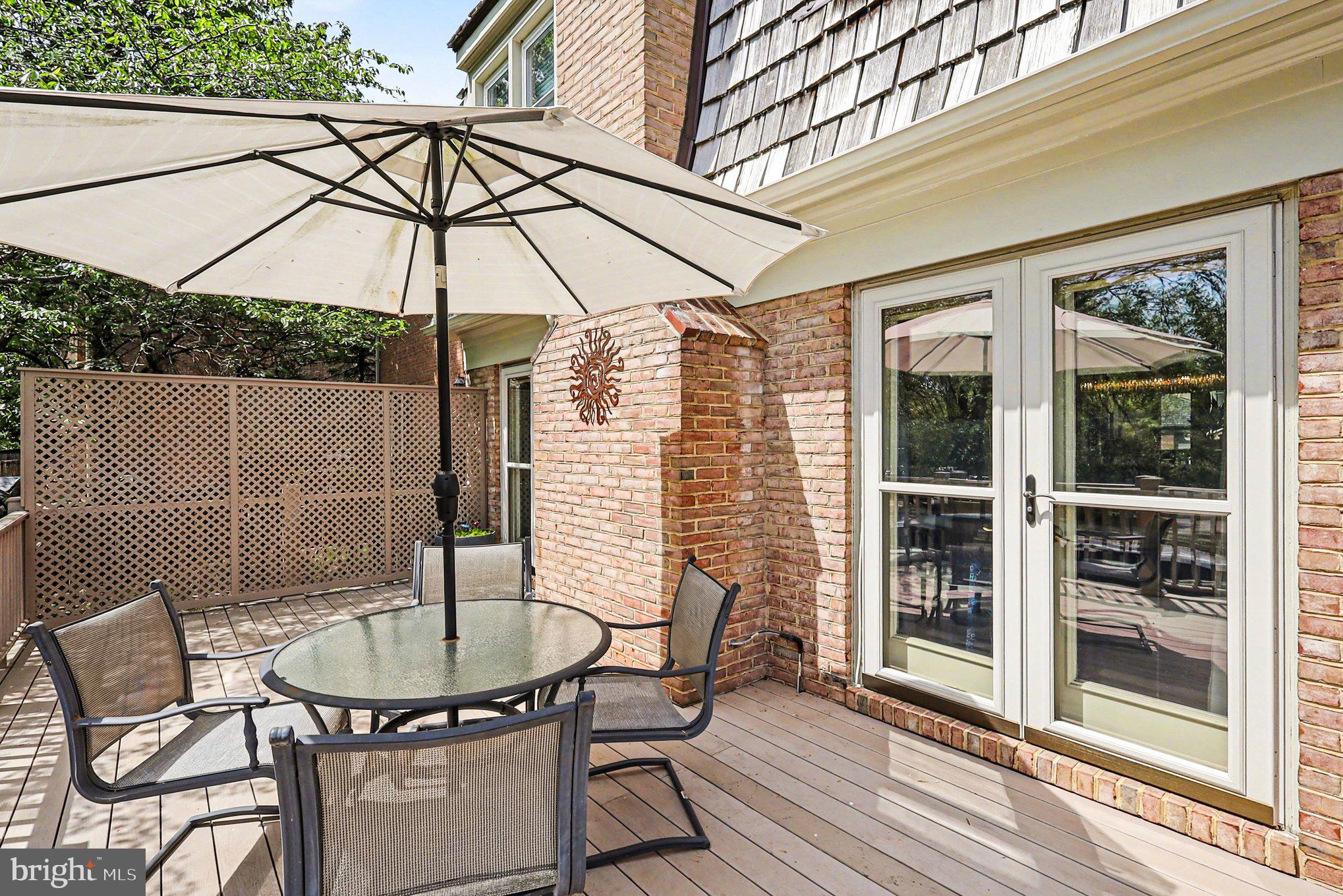 COUNCIL SQUARE - Residential