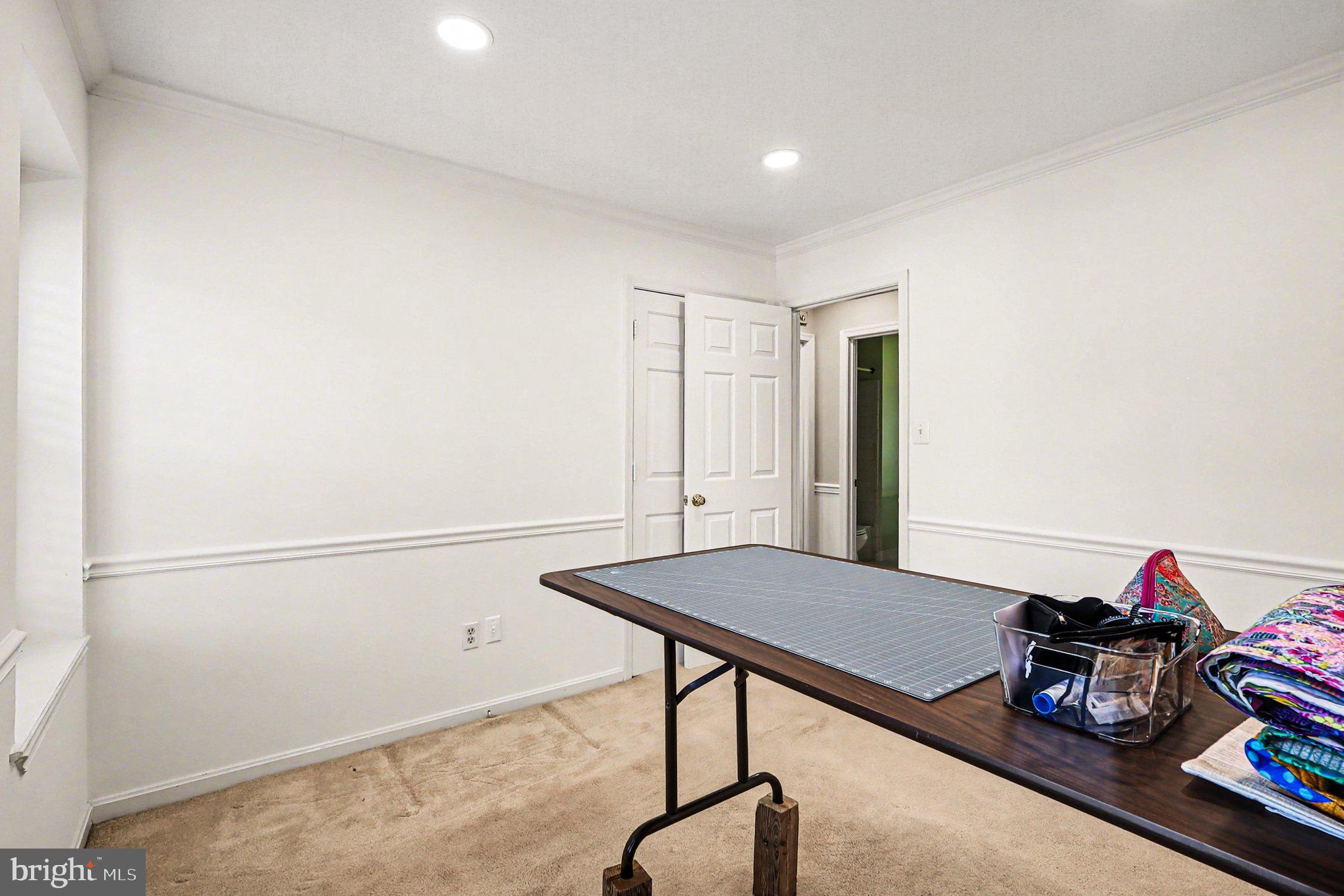 COUNCIL SQUARE - Residential