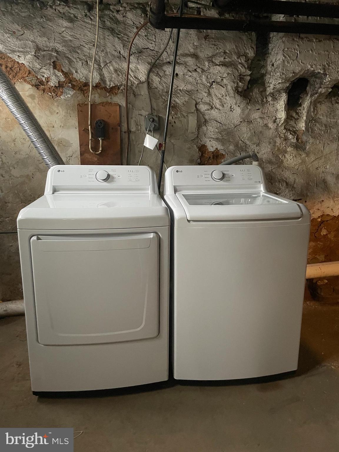 STRAWBERRY MANSION - Residential