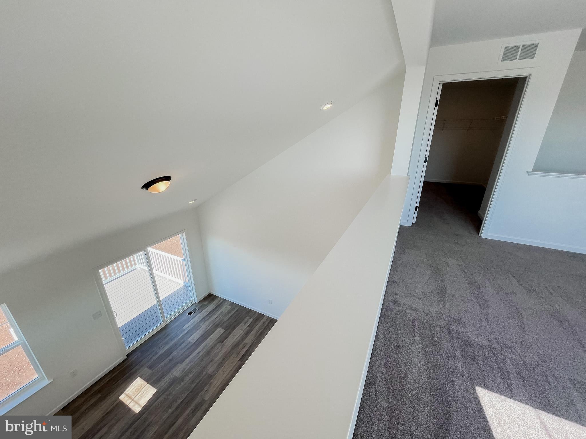 STONE MILL ESTATES - Residential