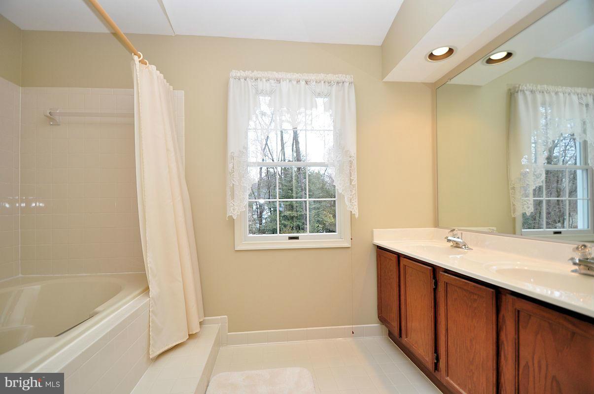 SHIPLEYS CHOICE - Residential