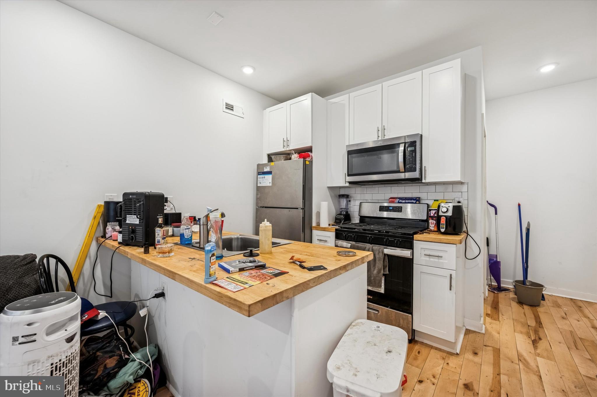 BELMONT - Residential