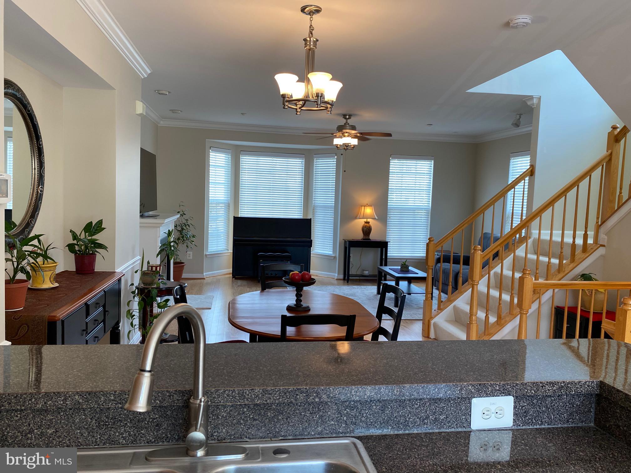 SUMMIT CHASE - Residential