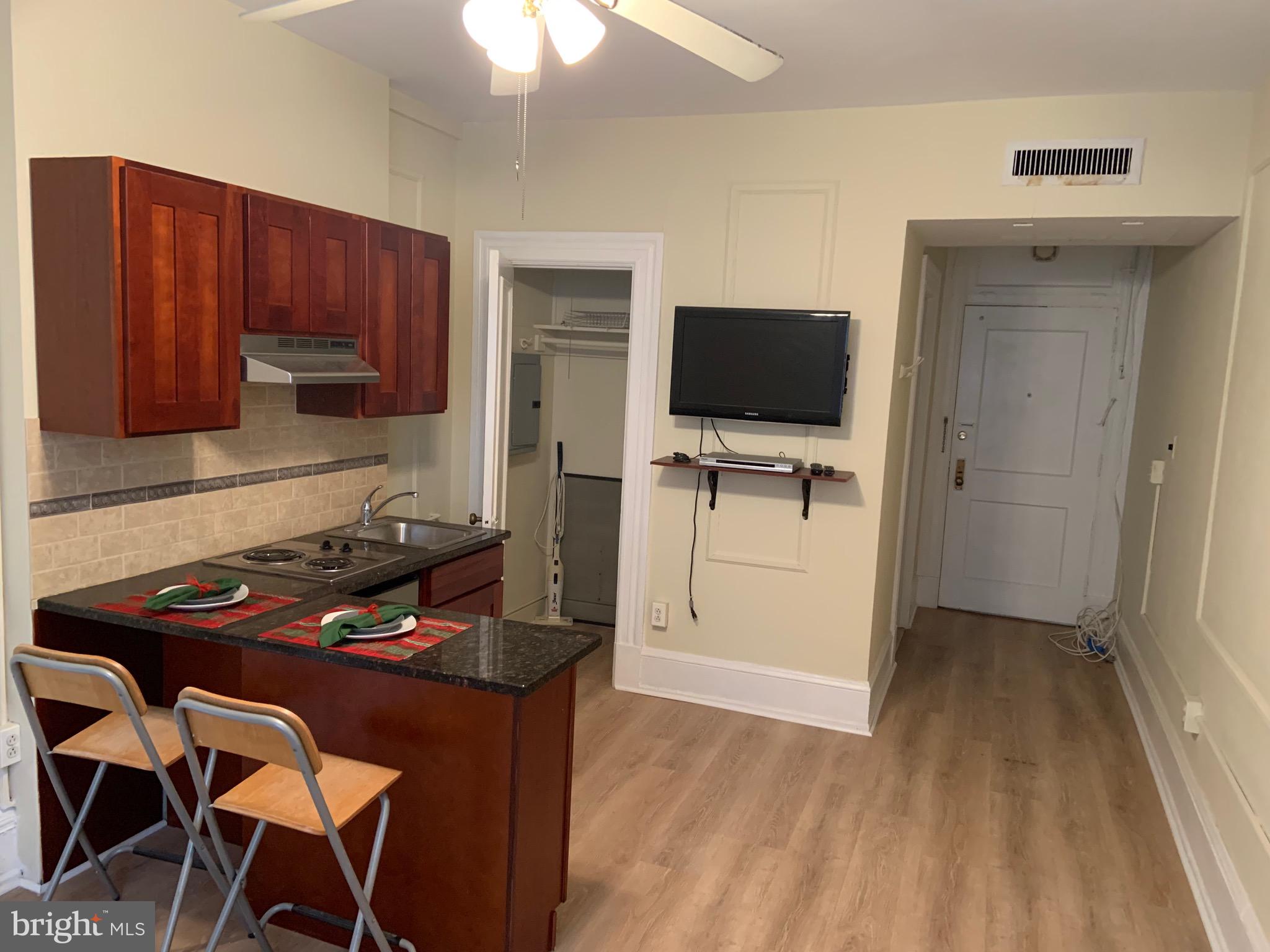 1324 LOCUST STREET 901