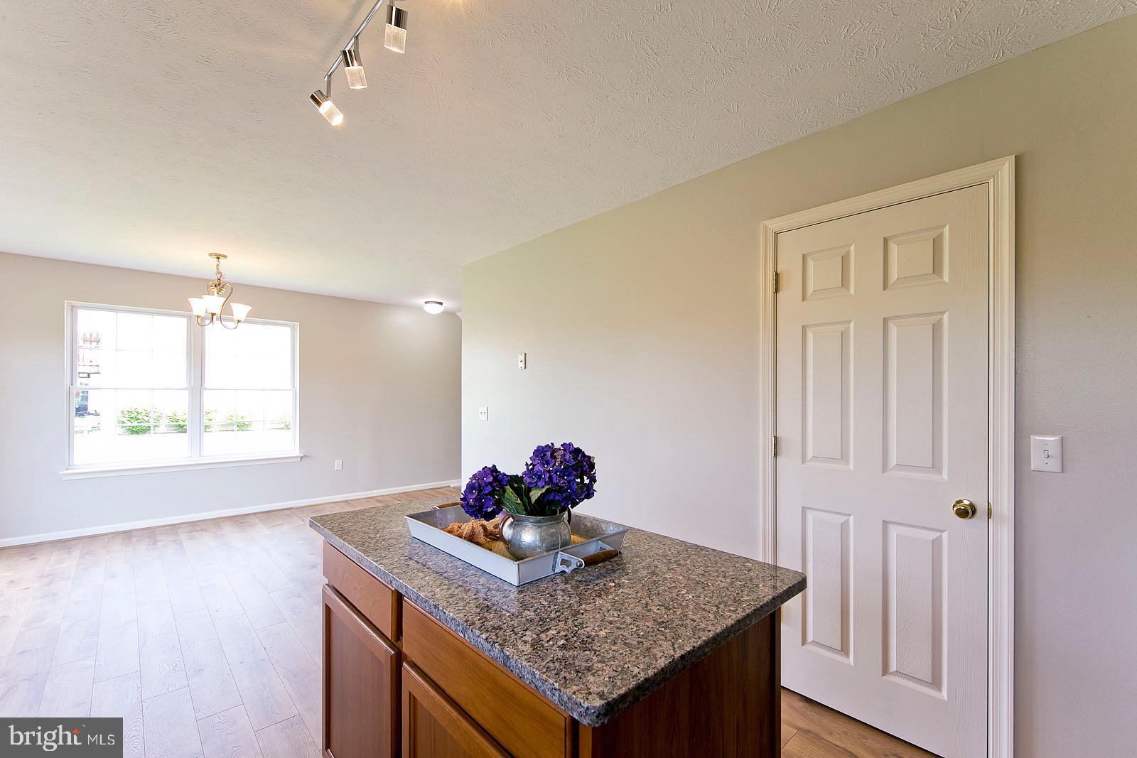 WINDSTONE - Residential Lease