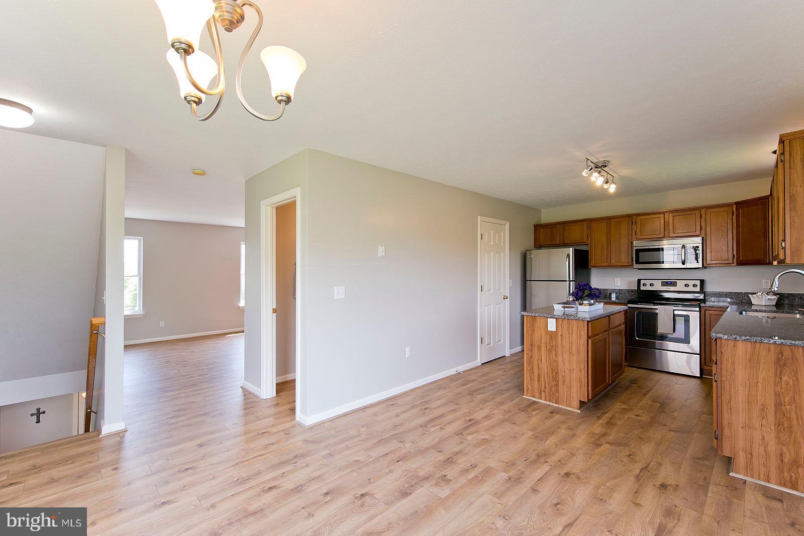 WINDSTONE - Residential Lease