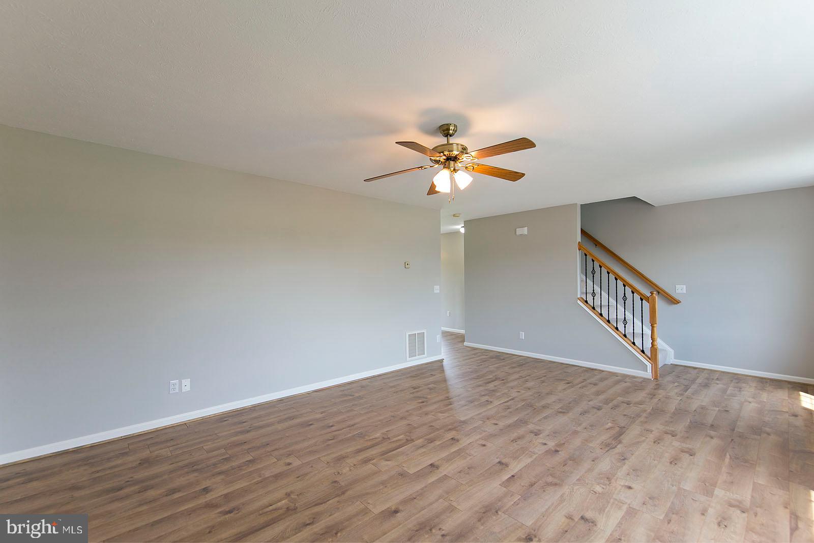 WINDSTONE - Residential Lease